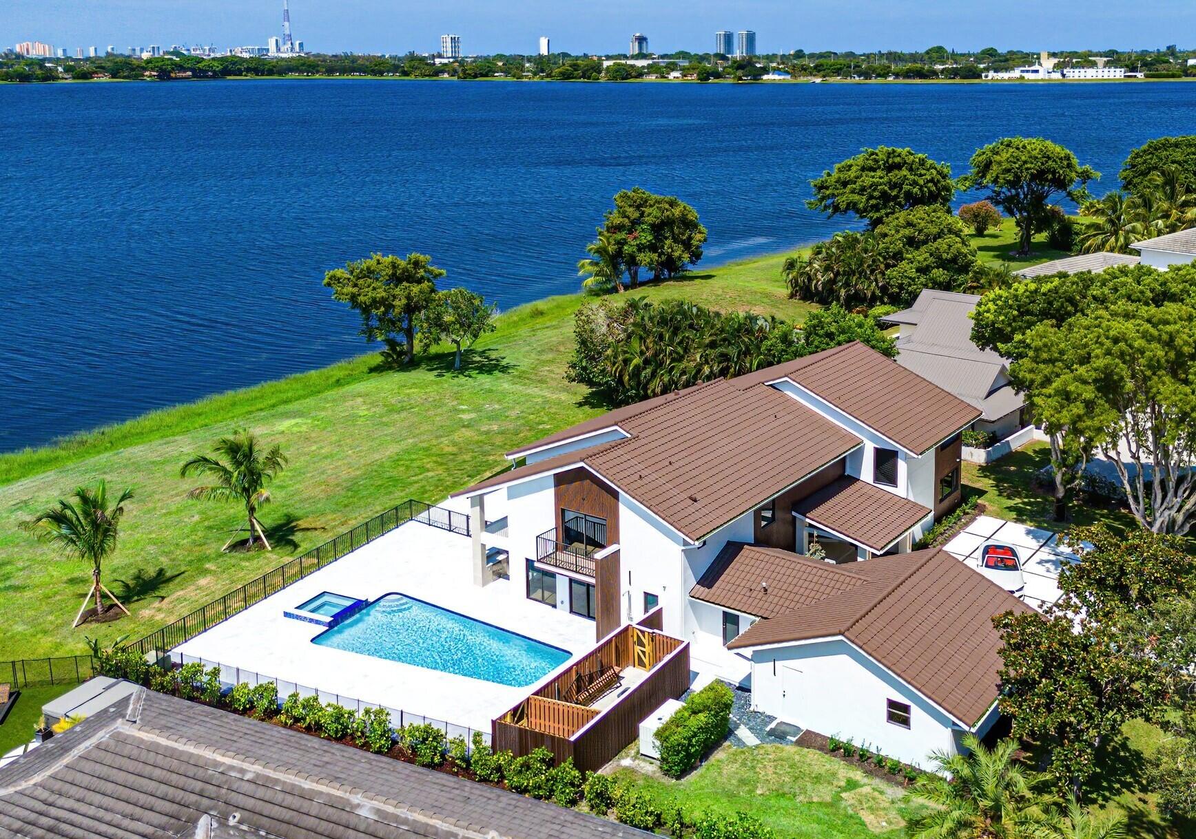PRESIDENT COUNTRY CLUB 4 - Residential