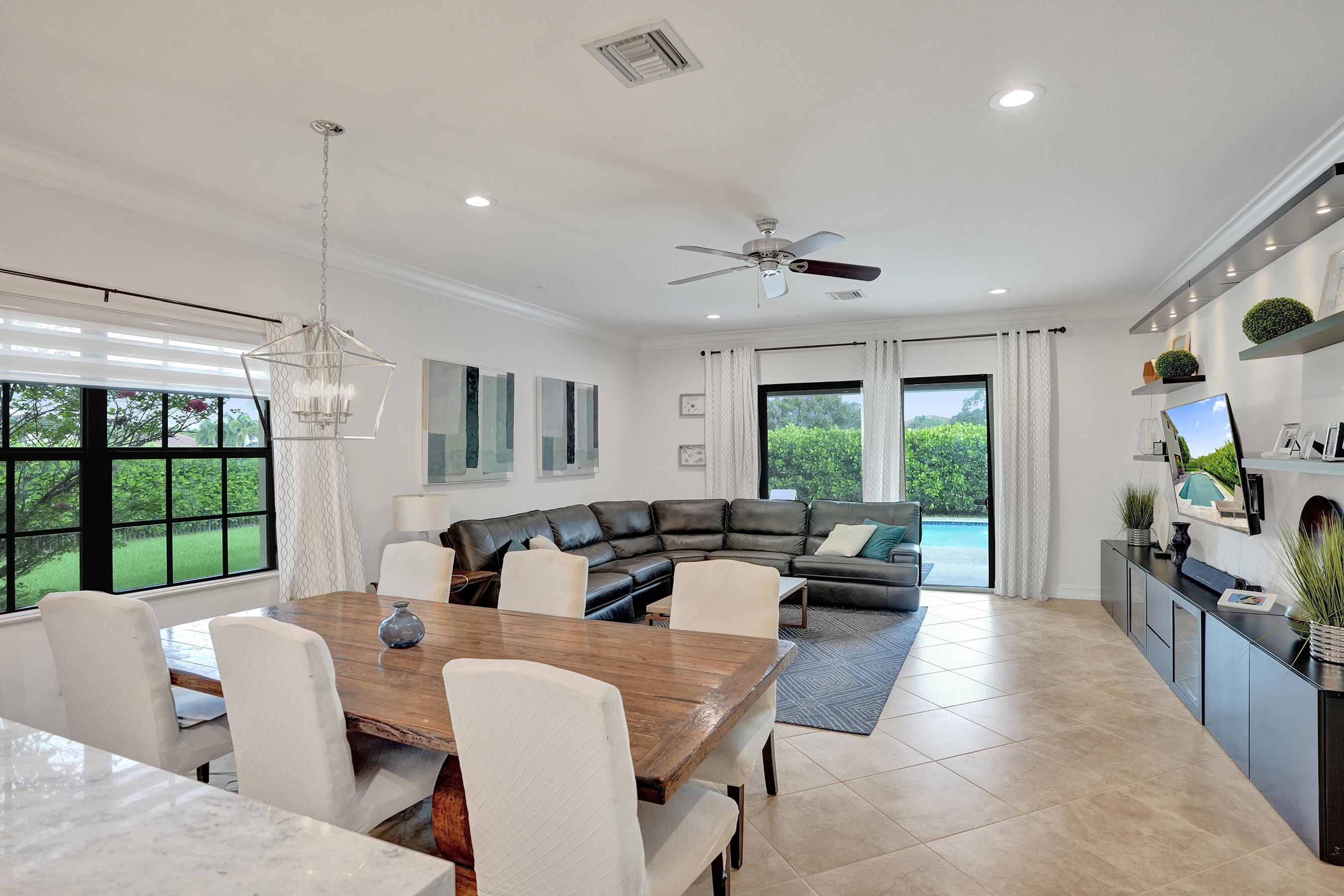 PARKLAND VILLAGE REPLAT ONE - Residential