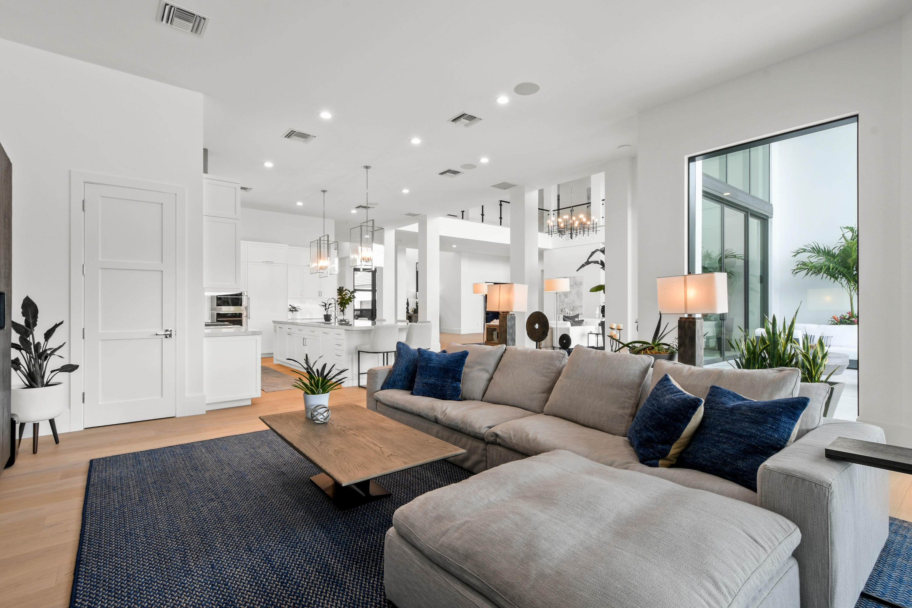 ADMIRALS COVE - Residential
