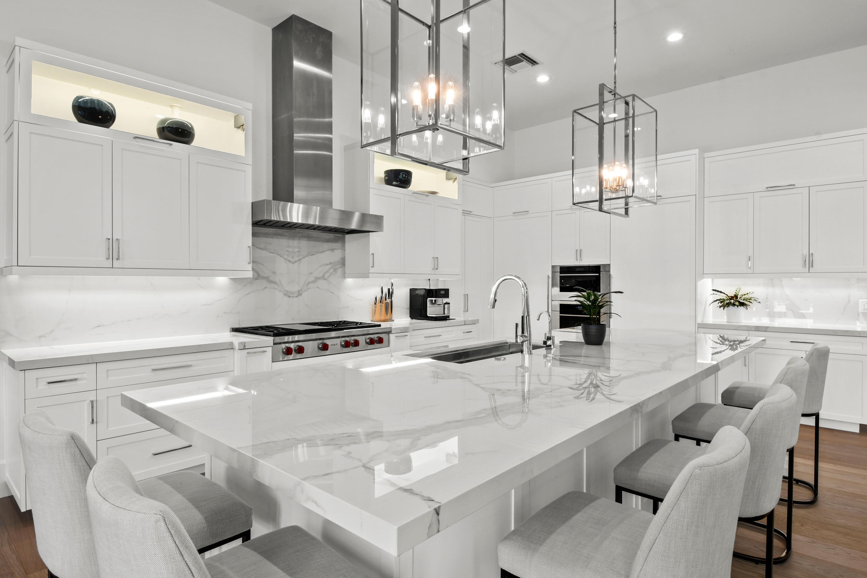 ADMIRALS COVE - Residential