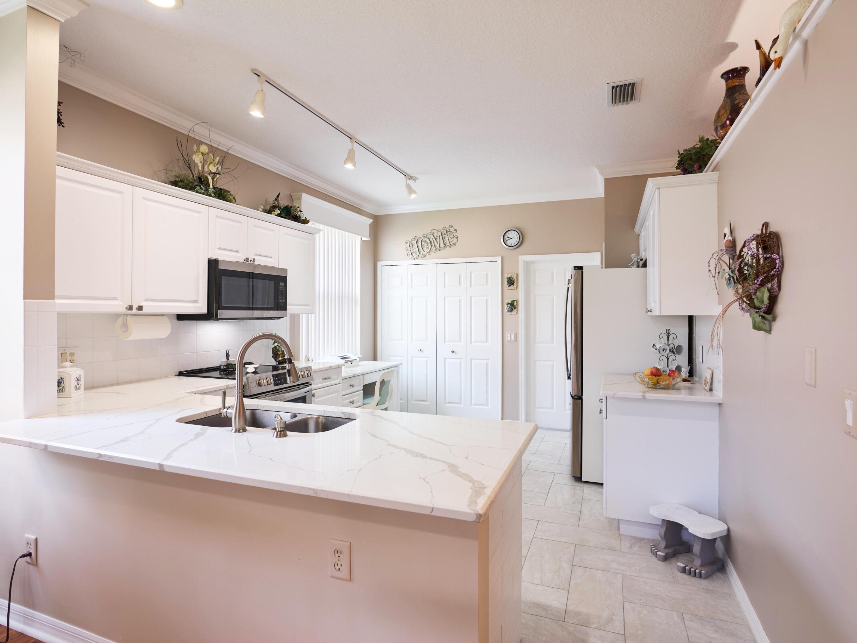 Kings Isle - Residential