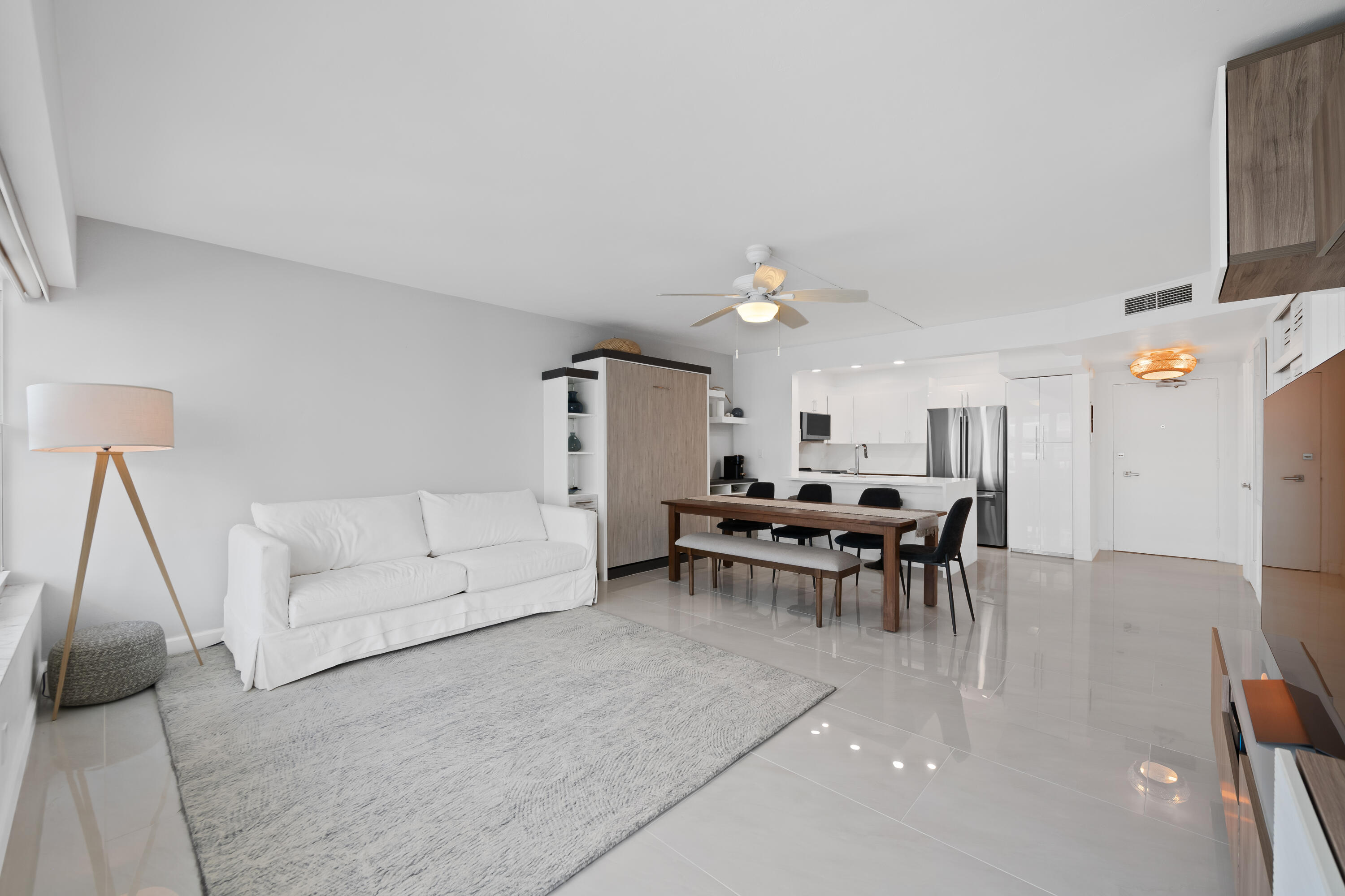 ROYAL AMBASSADOR CONDO - Residential Lease