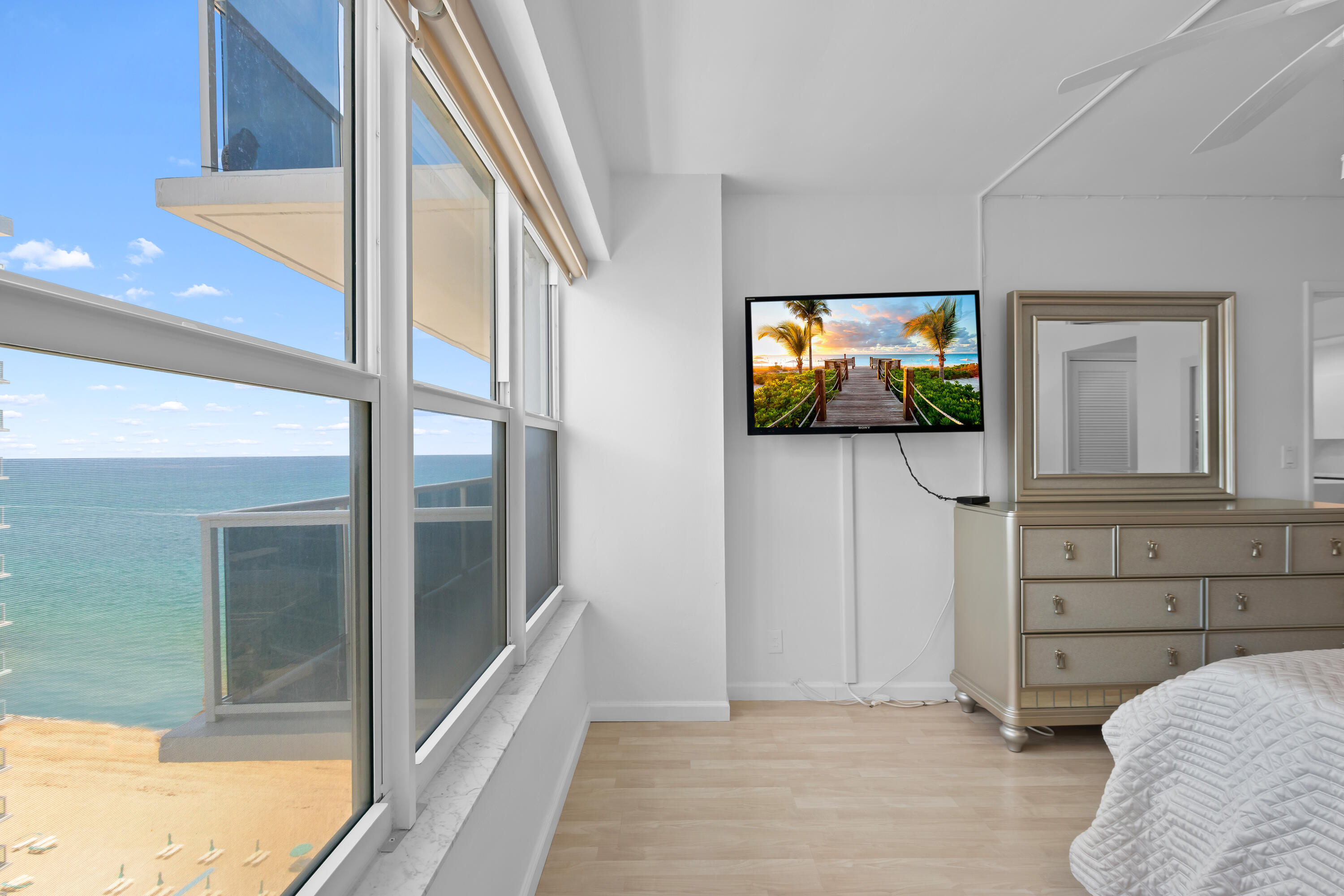 ROYAL AMBASSADOR CONDO - Residential Lease