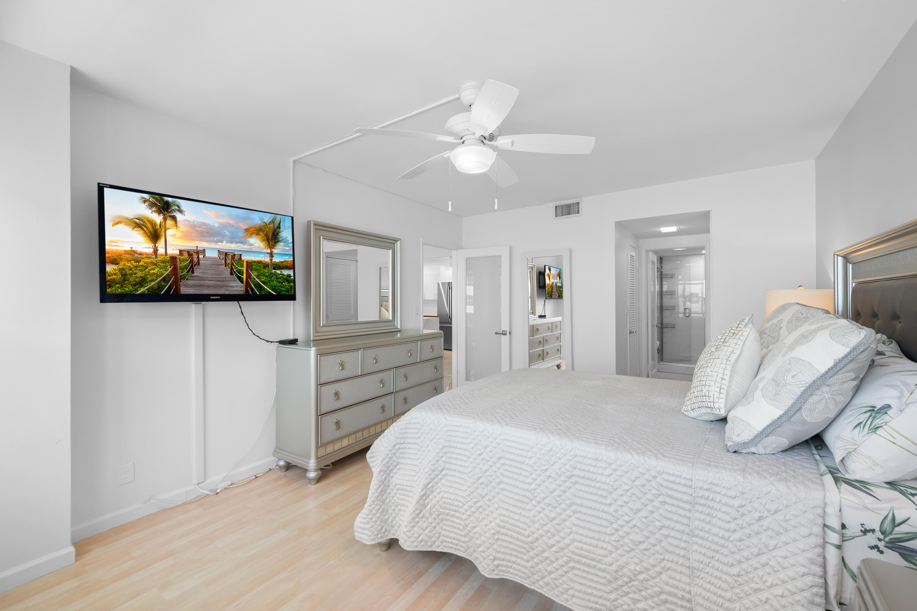 ROYAL AMBASSADOR CONDO - Residential Lease