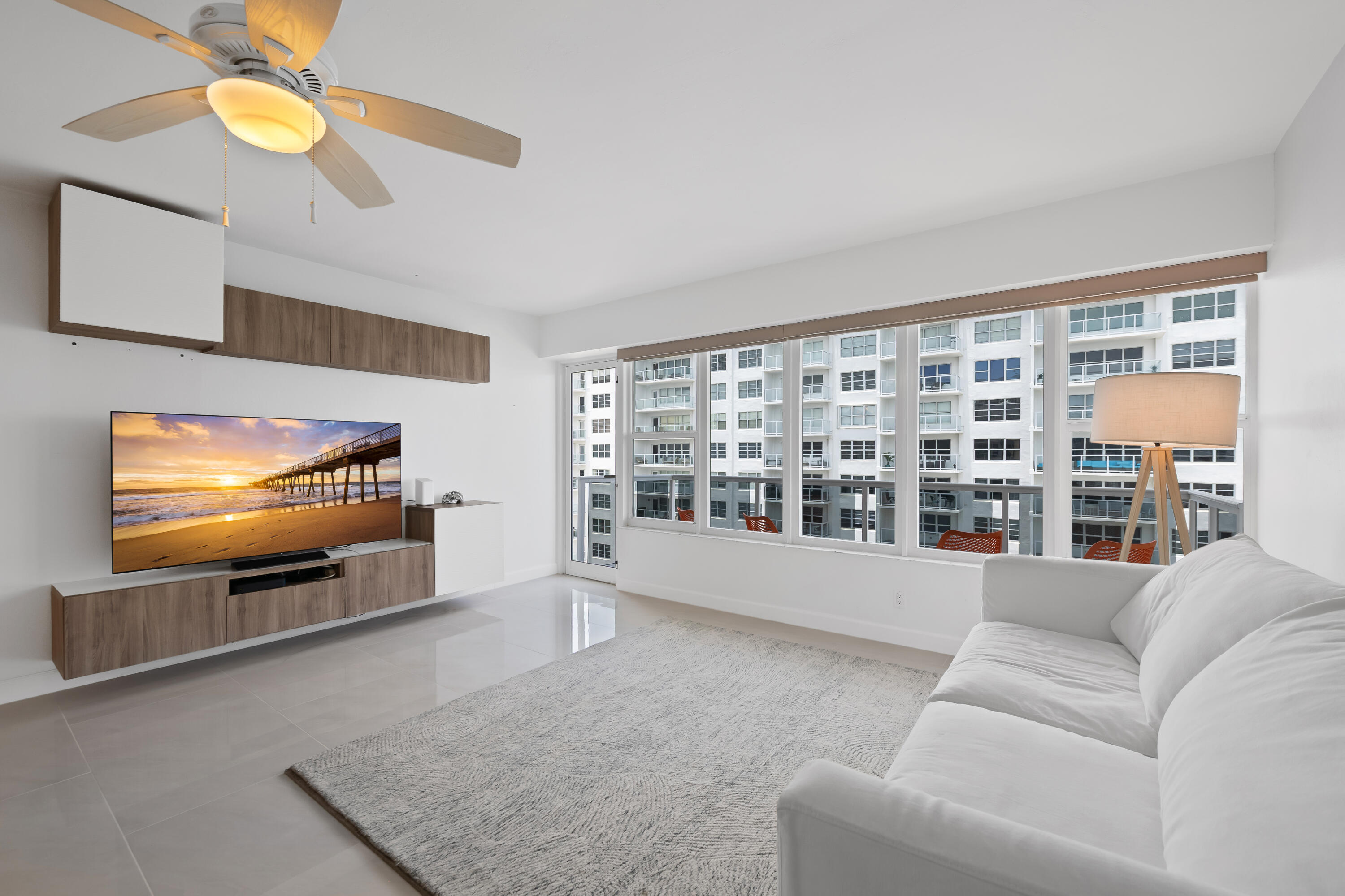 ROYAL AMBASSADOR CONDO - Residential Lease
