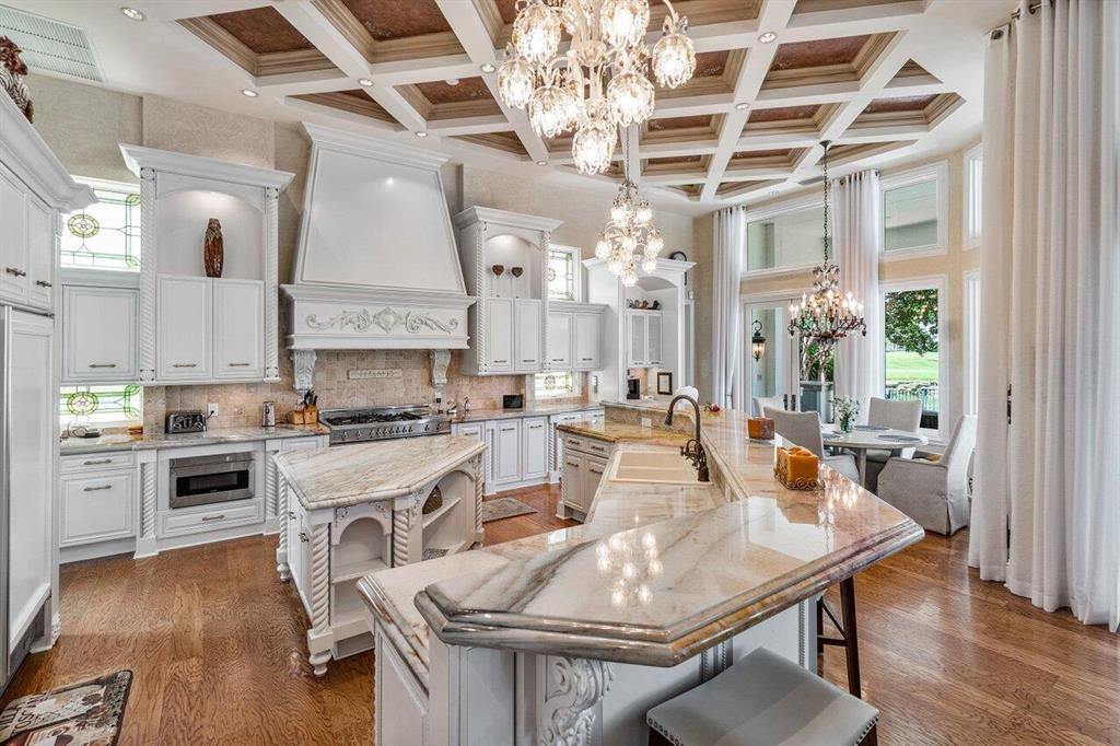 MIZNER LAKE ESTATES - Residential