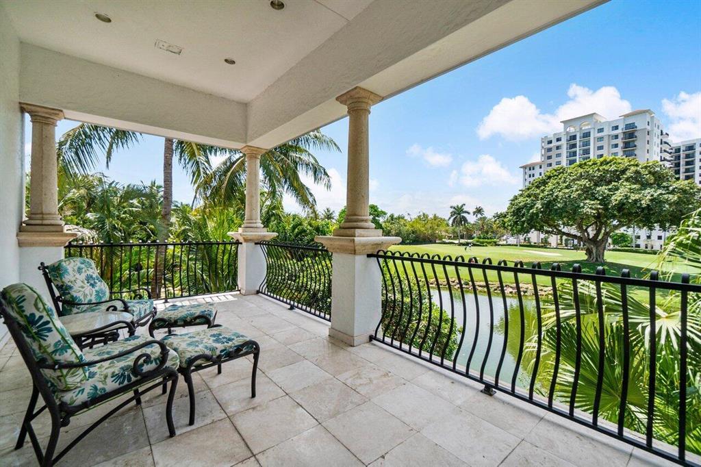 MIZNER LAKE ESTATES - Residential