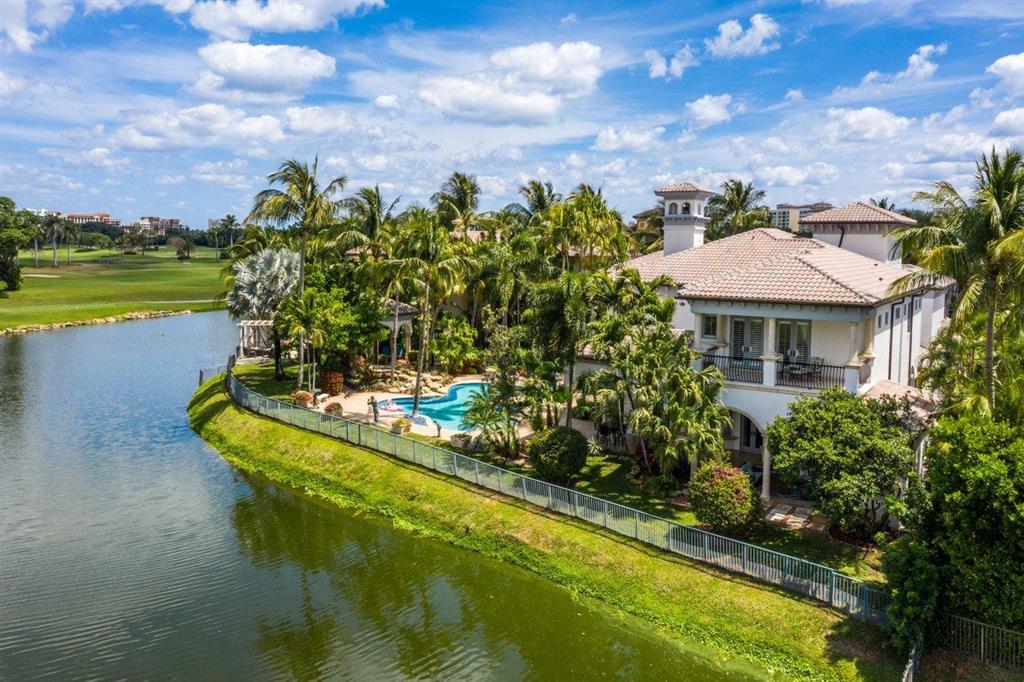 MIZNER LAKE ESTATES - Residential