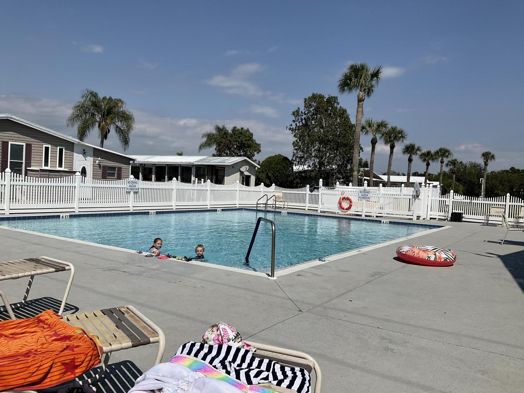 OASIS VILLAGE - Residential