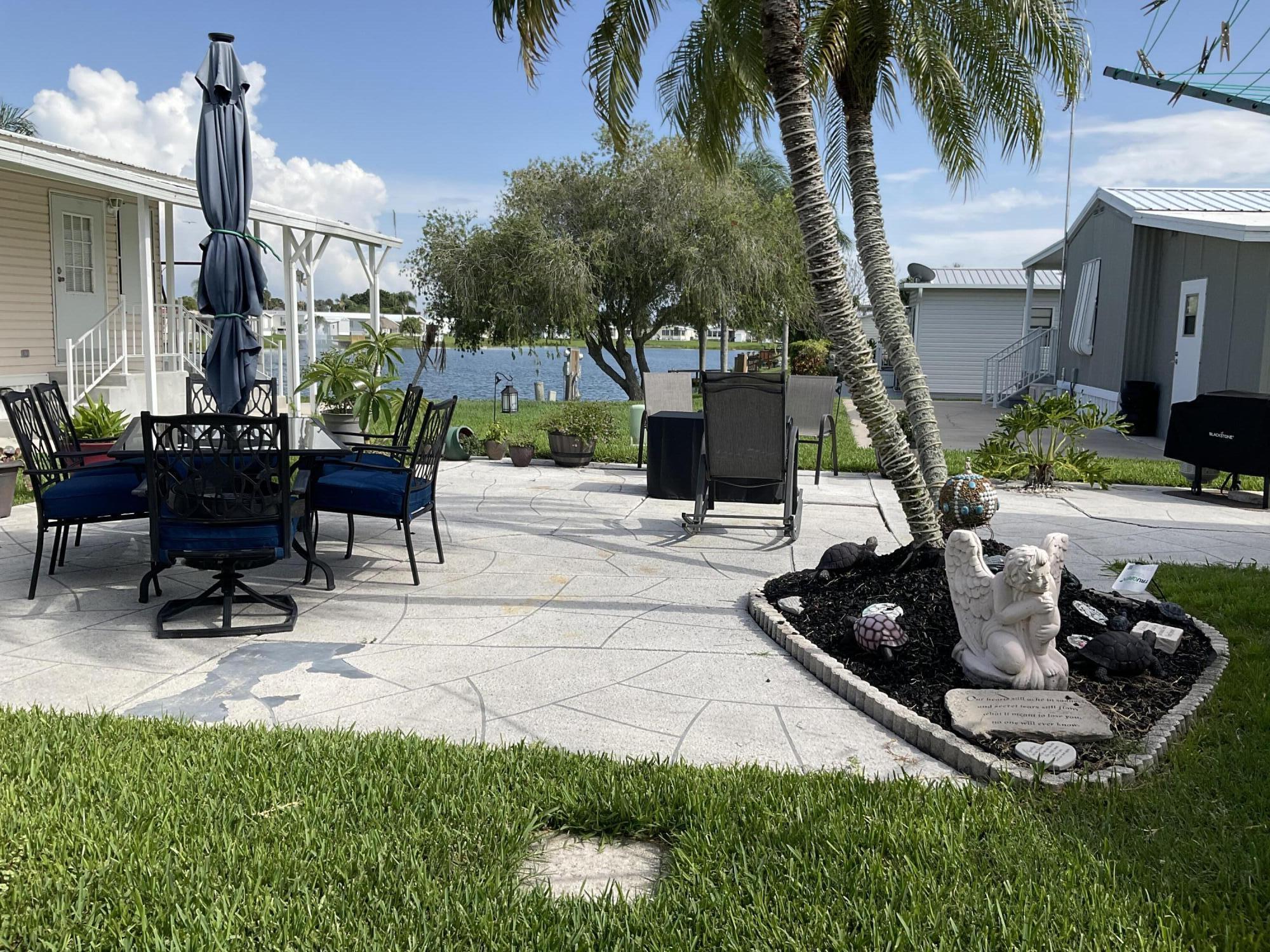 OASIS VILLAGE - Residential