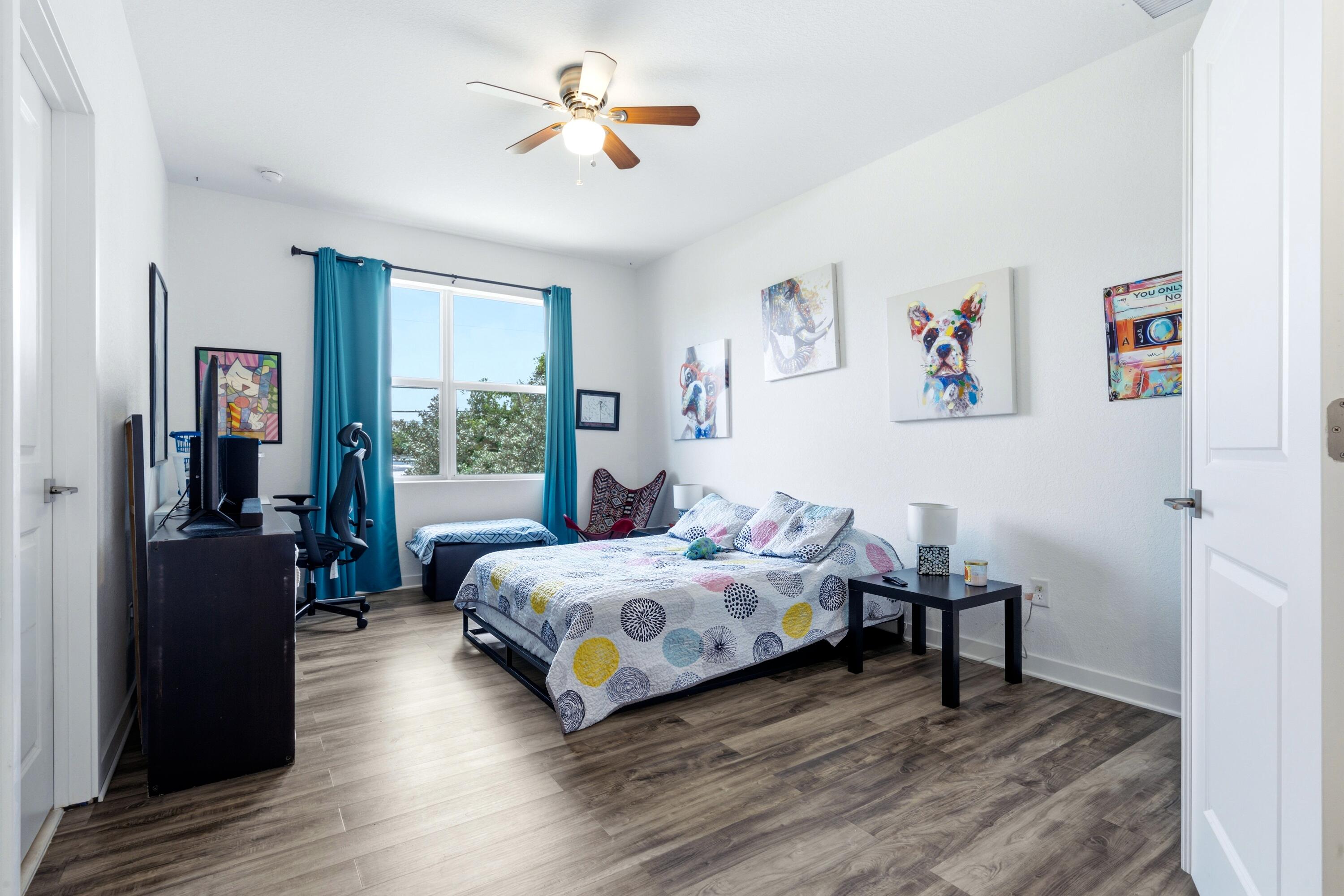 RIVIERA COVE - Residential