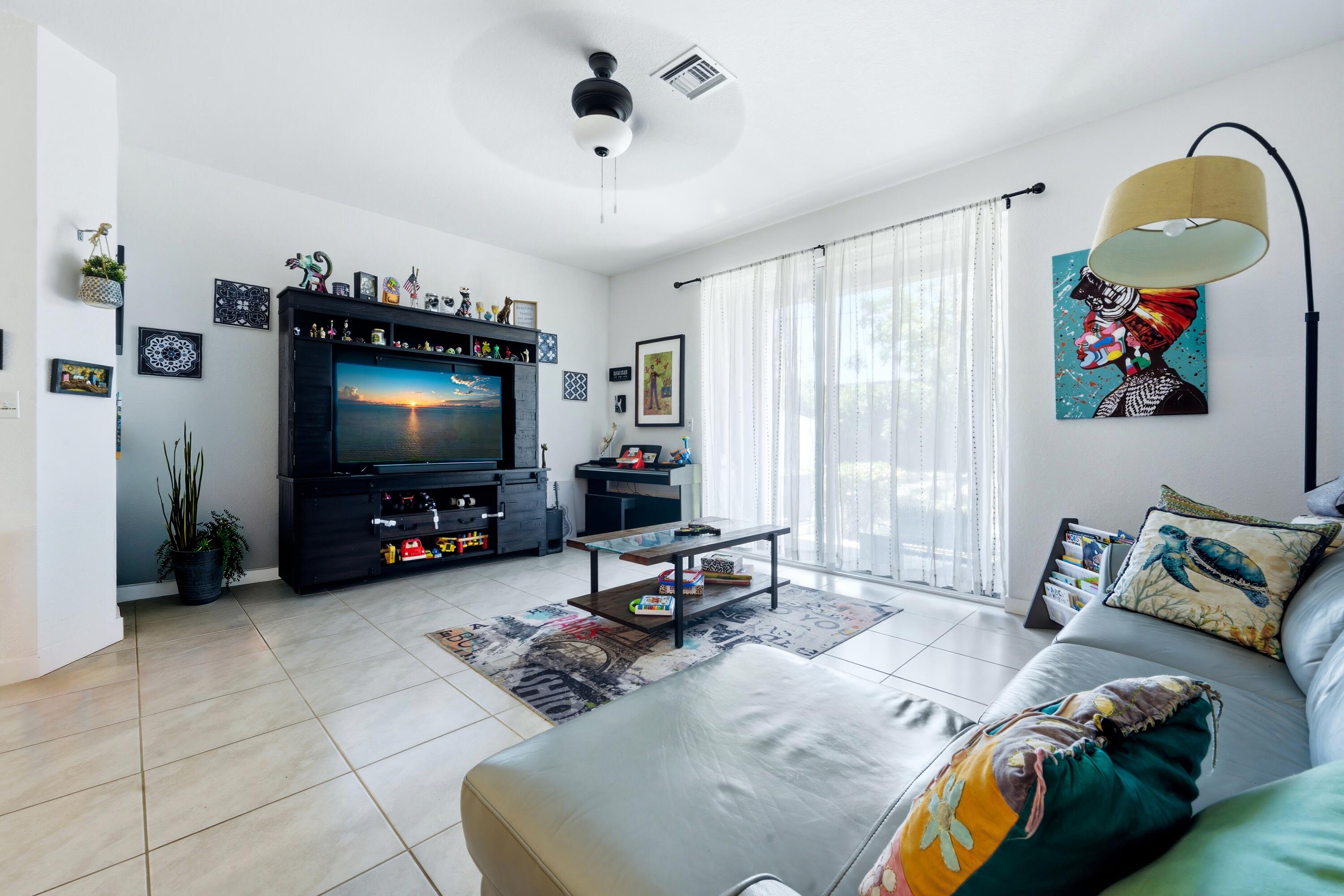 RIVIERA COVE - Residential