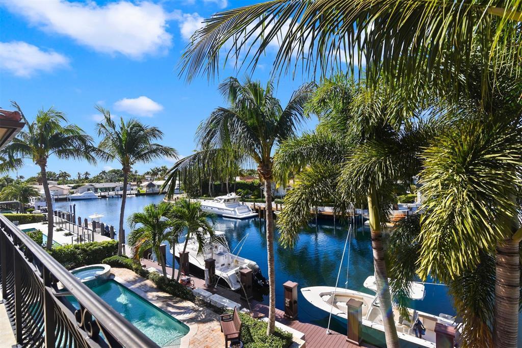 VENETIAN ISLES 3RD SEC - Residential