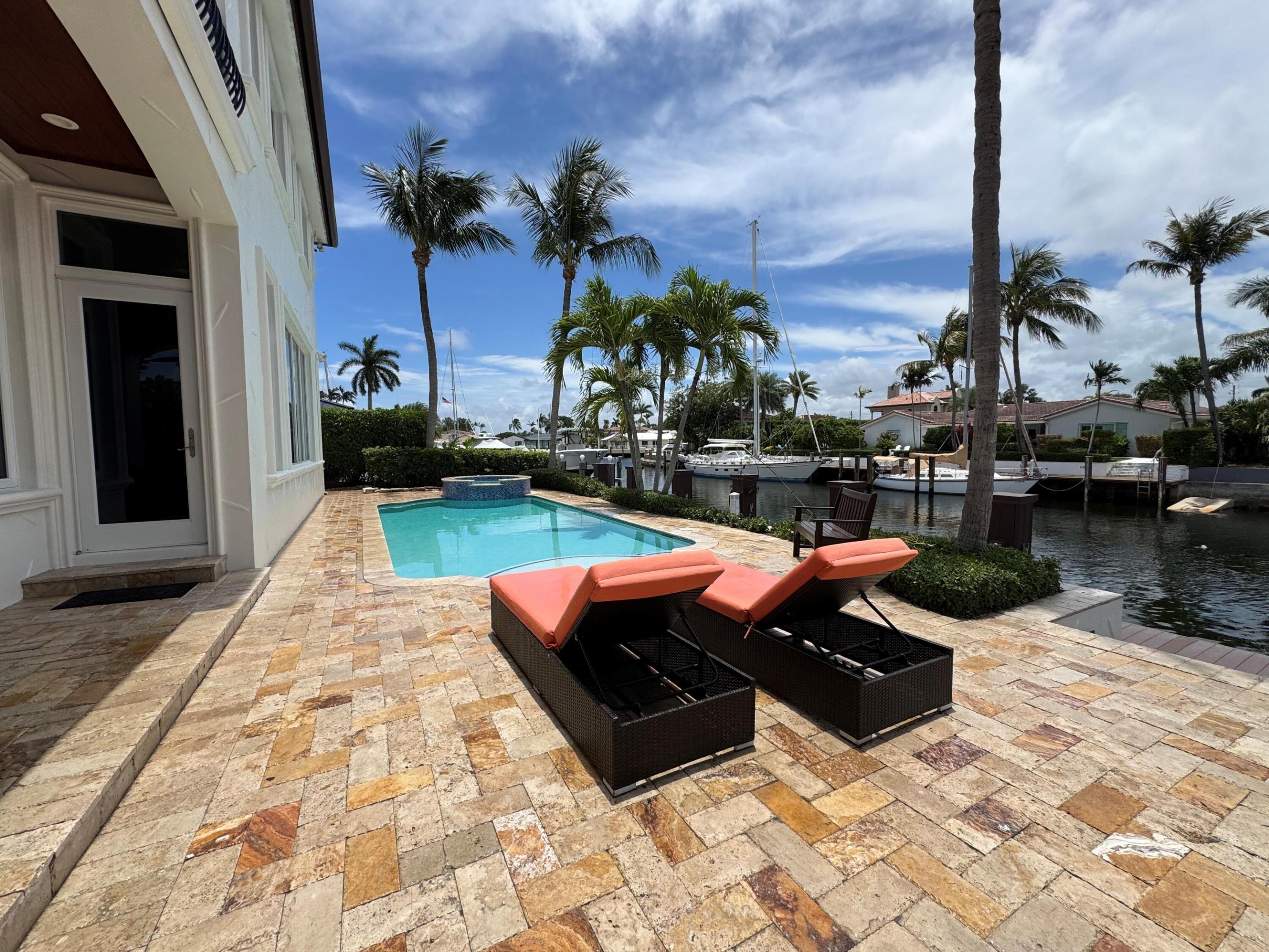 VENETIAN ISLES 3RD SEC - Residential