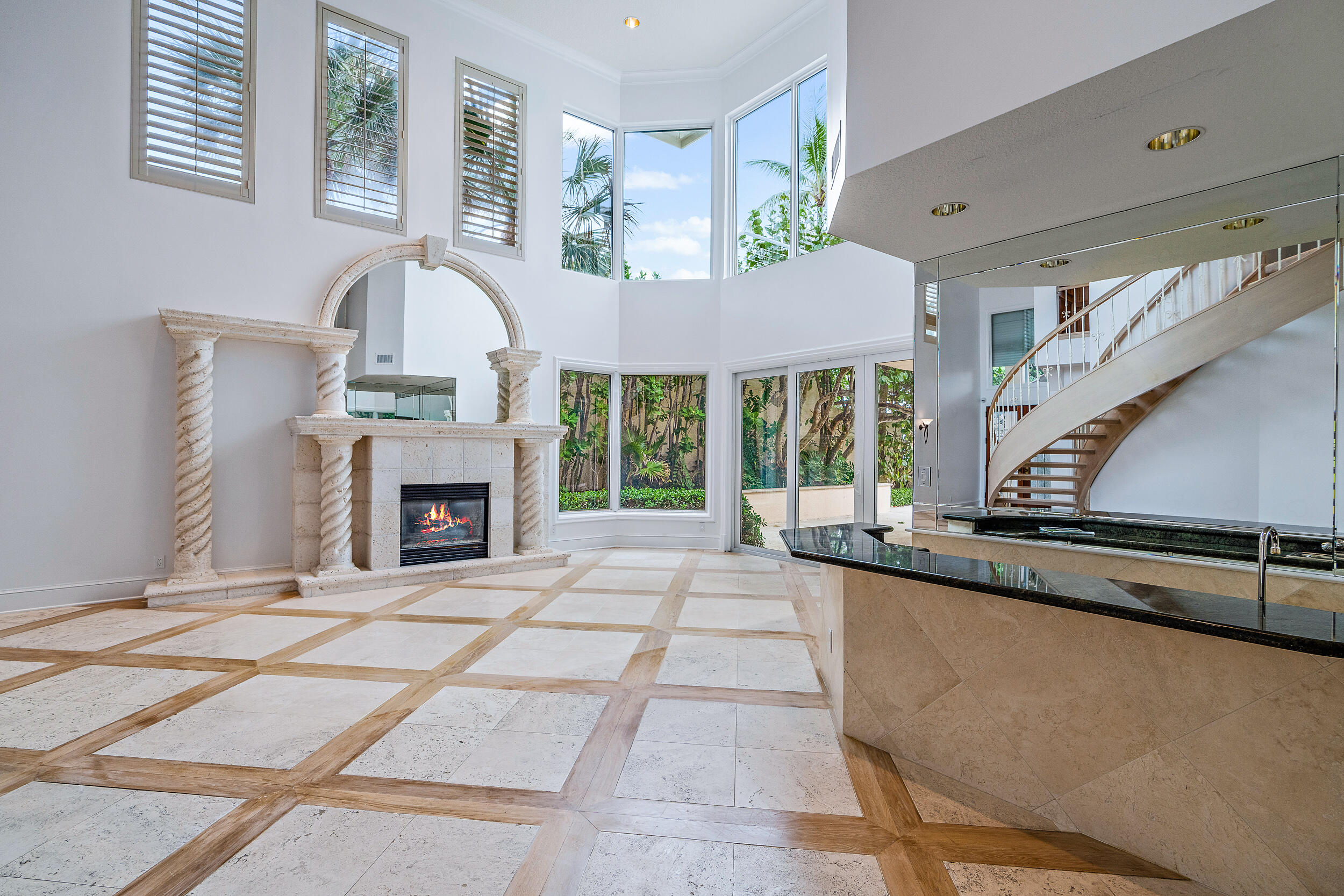 Seven Hundred Ocean Drive - Residential