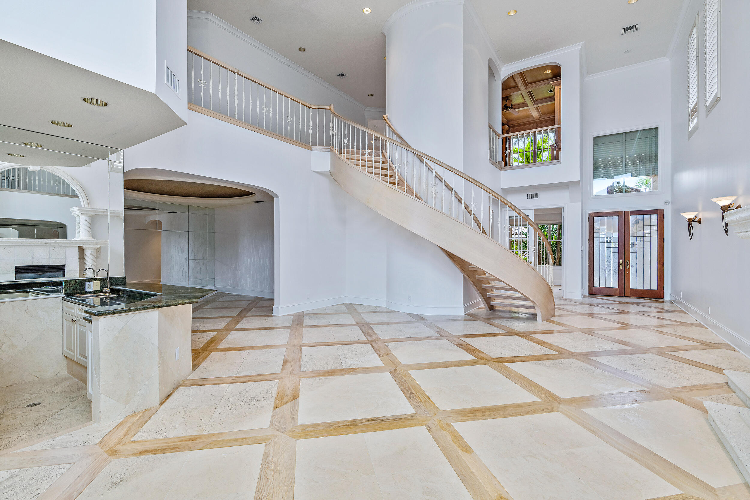 Seven Hundred Ocean Drive - Residential