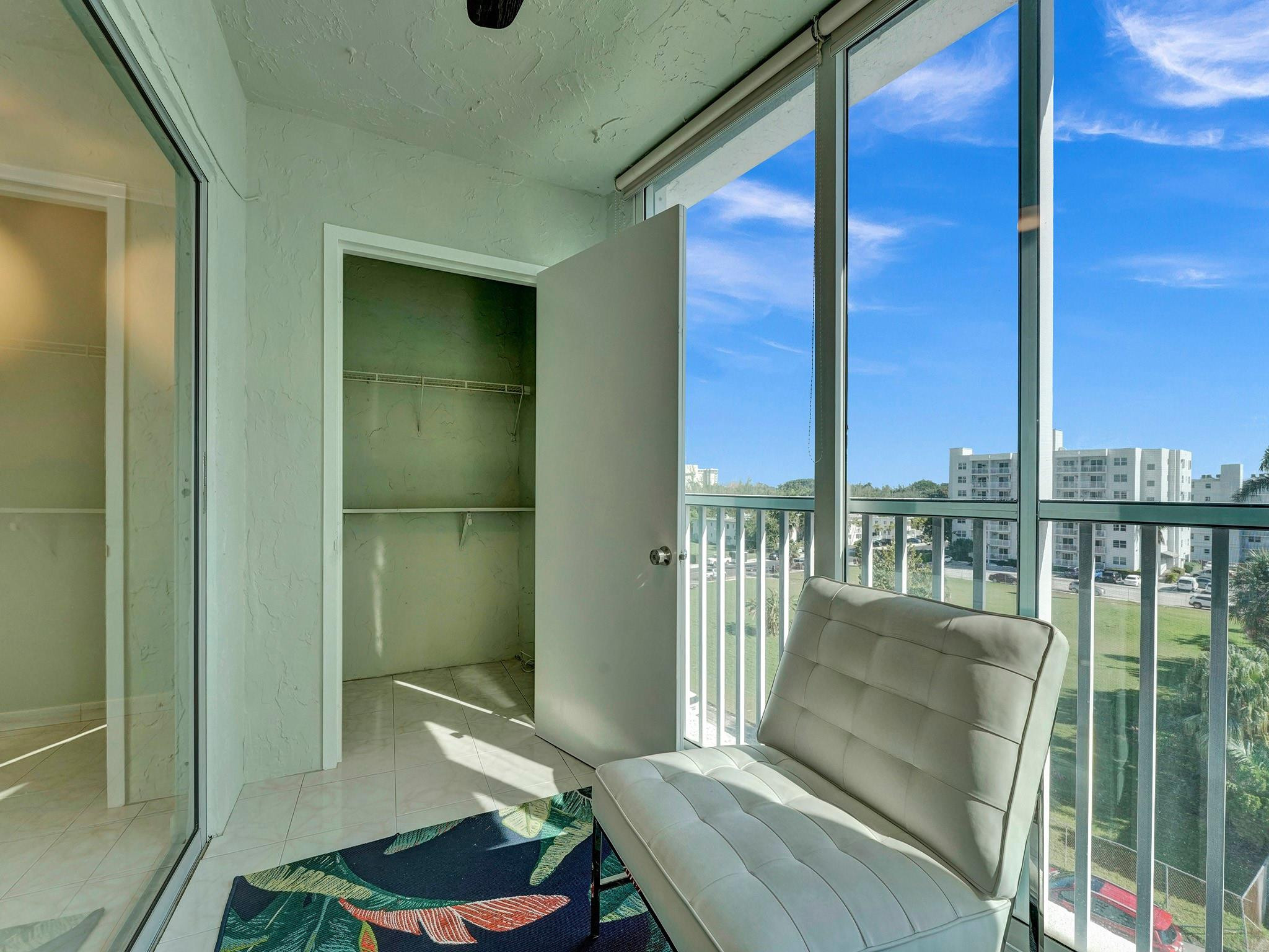 NAUTICAL TOWERS CONDO - Residential