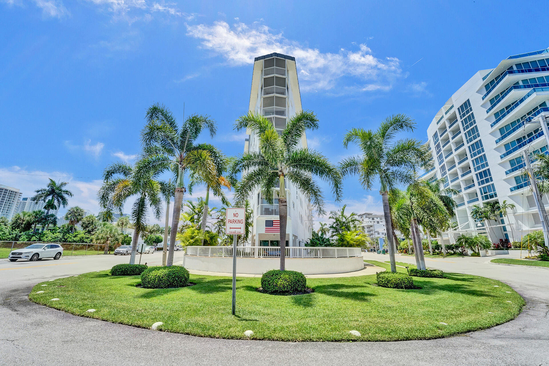 NAUTICAL TOWERS CONDO - Residential