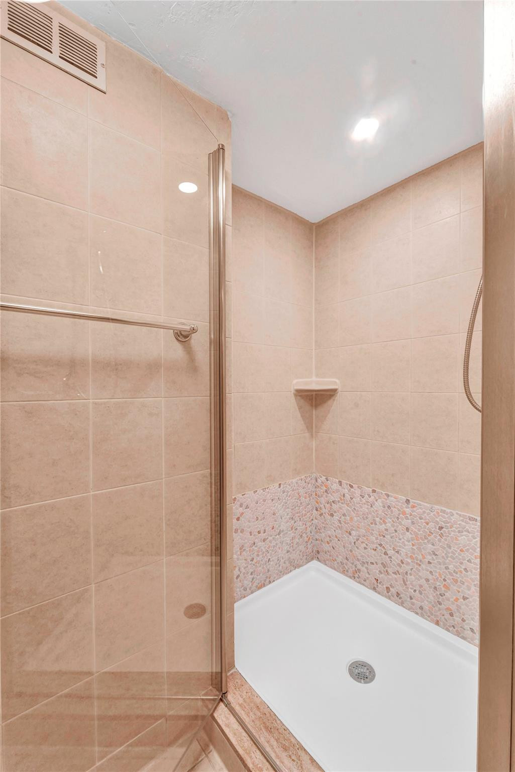 NAUTICAL TOWERS CONDO - Residential