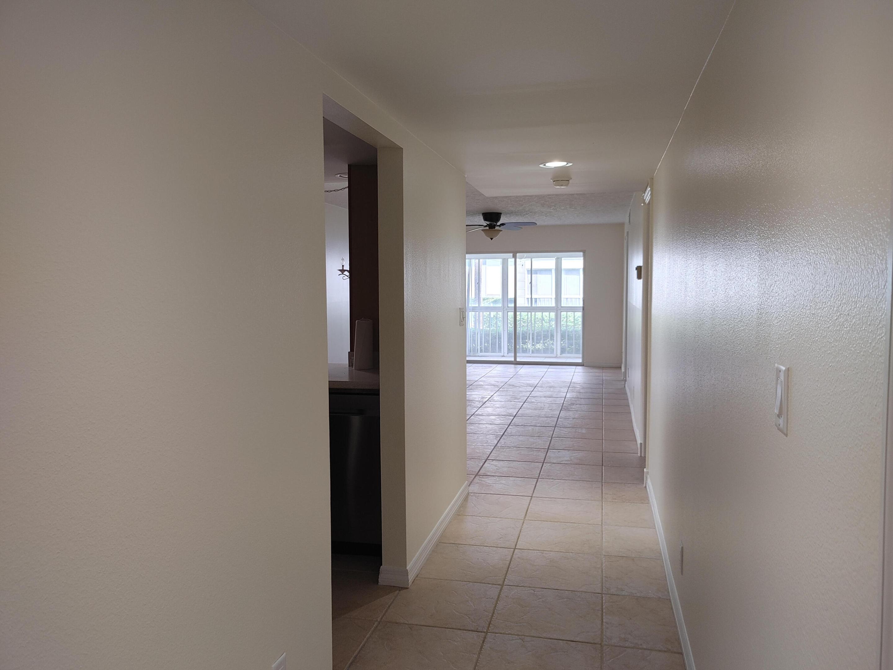 TOWNE PARK NORTH CONDO - Residential Lease