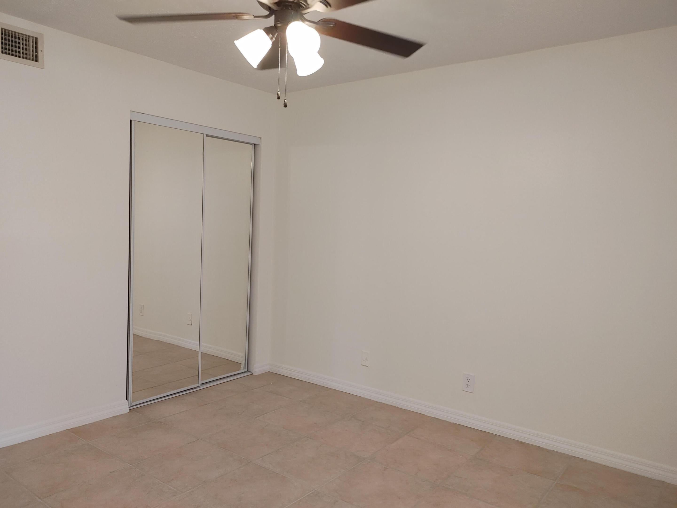 TOWNE PARK NORTH CONDO - Residential Lease