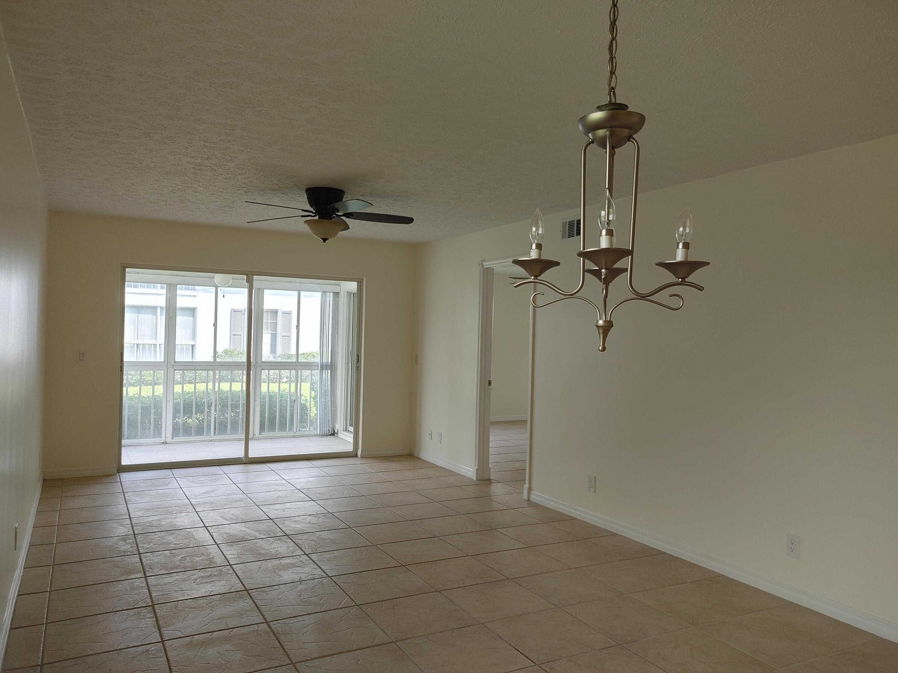 TOWNE PARK NORTH CONDO - Residential Lease
