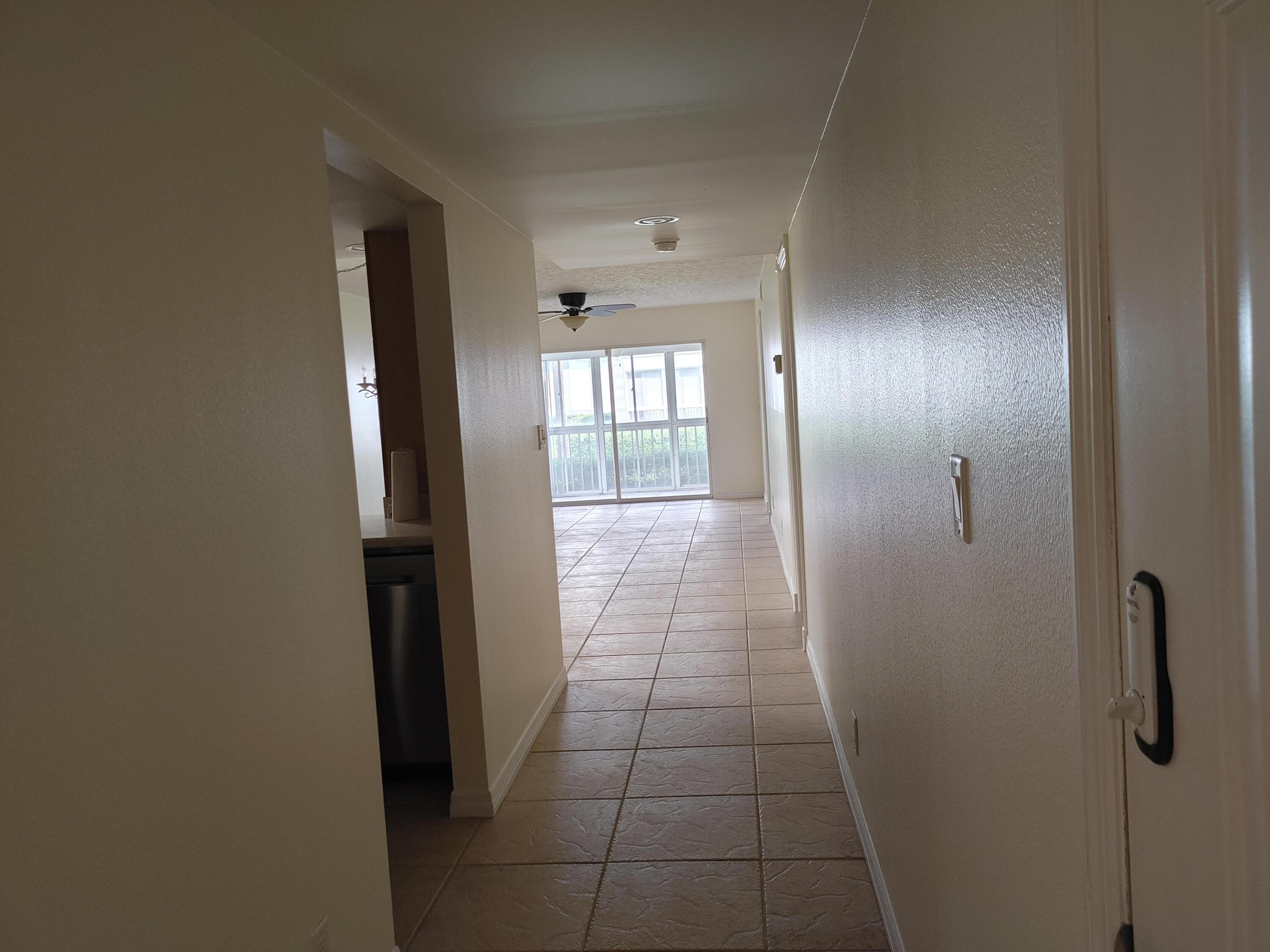 TOWNE PARK NORTH CONDO - Residential Lease