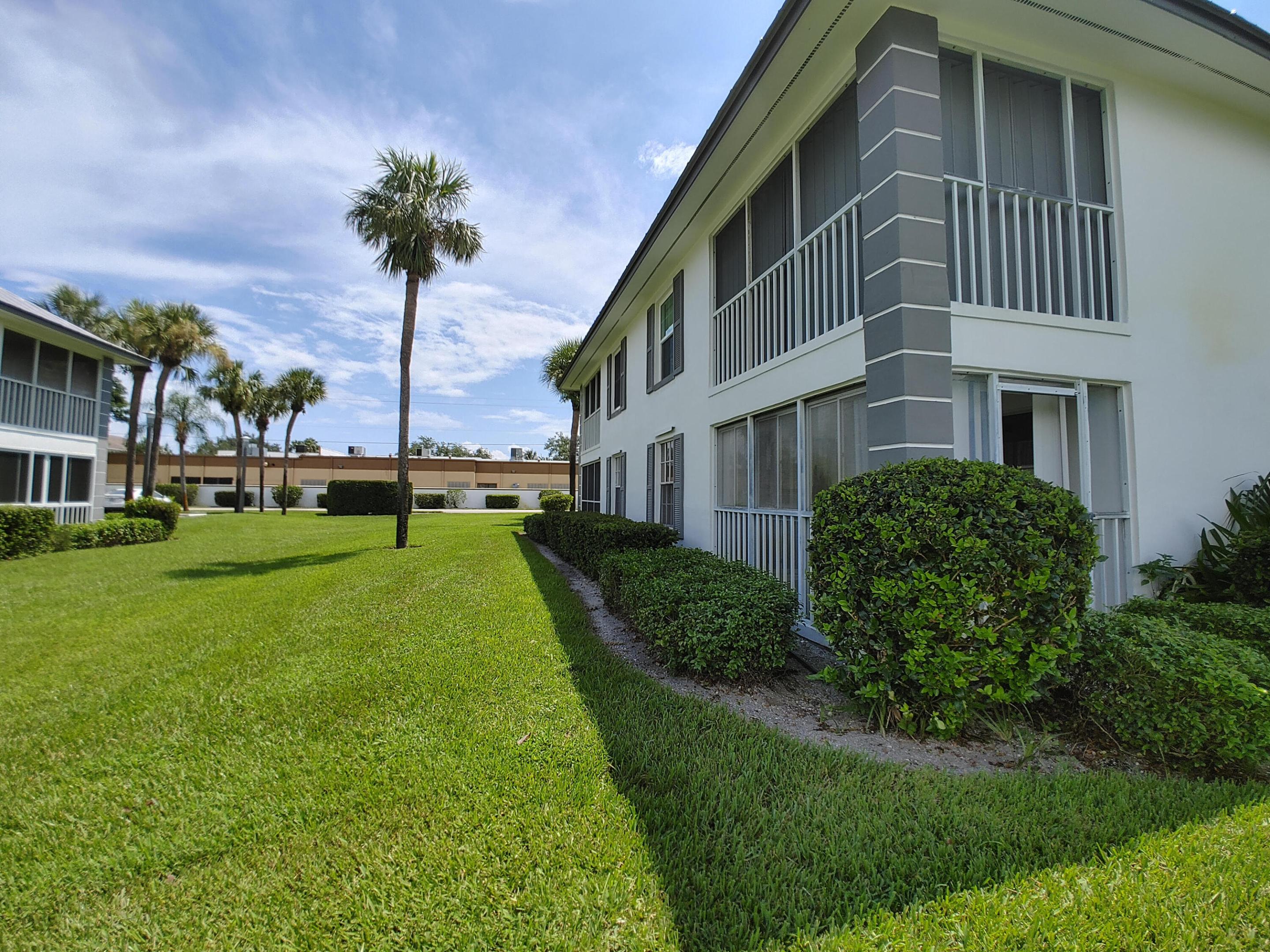 Corner unit one level living in the quiet community of Towne Park conveniently located just off Federal Highway. Handicap shower access. No carpets, all ceramic tile. Enclosed back patio. Available immediately.