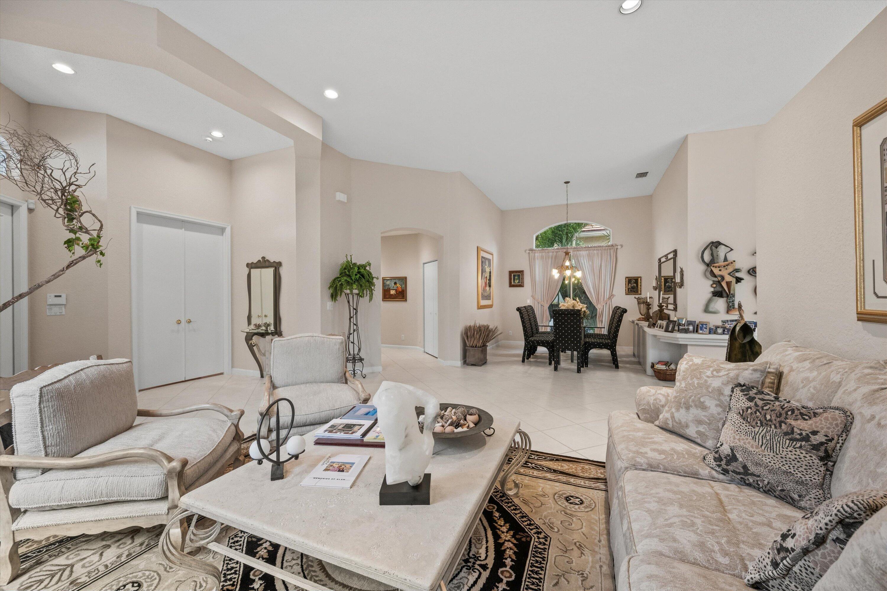 WYCLIFFE - Huntington - Residential
