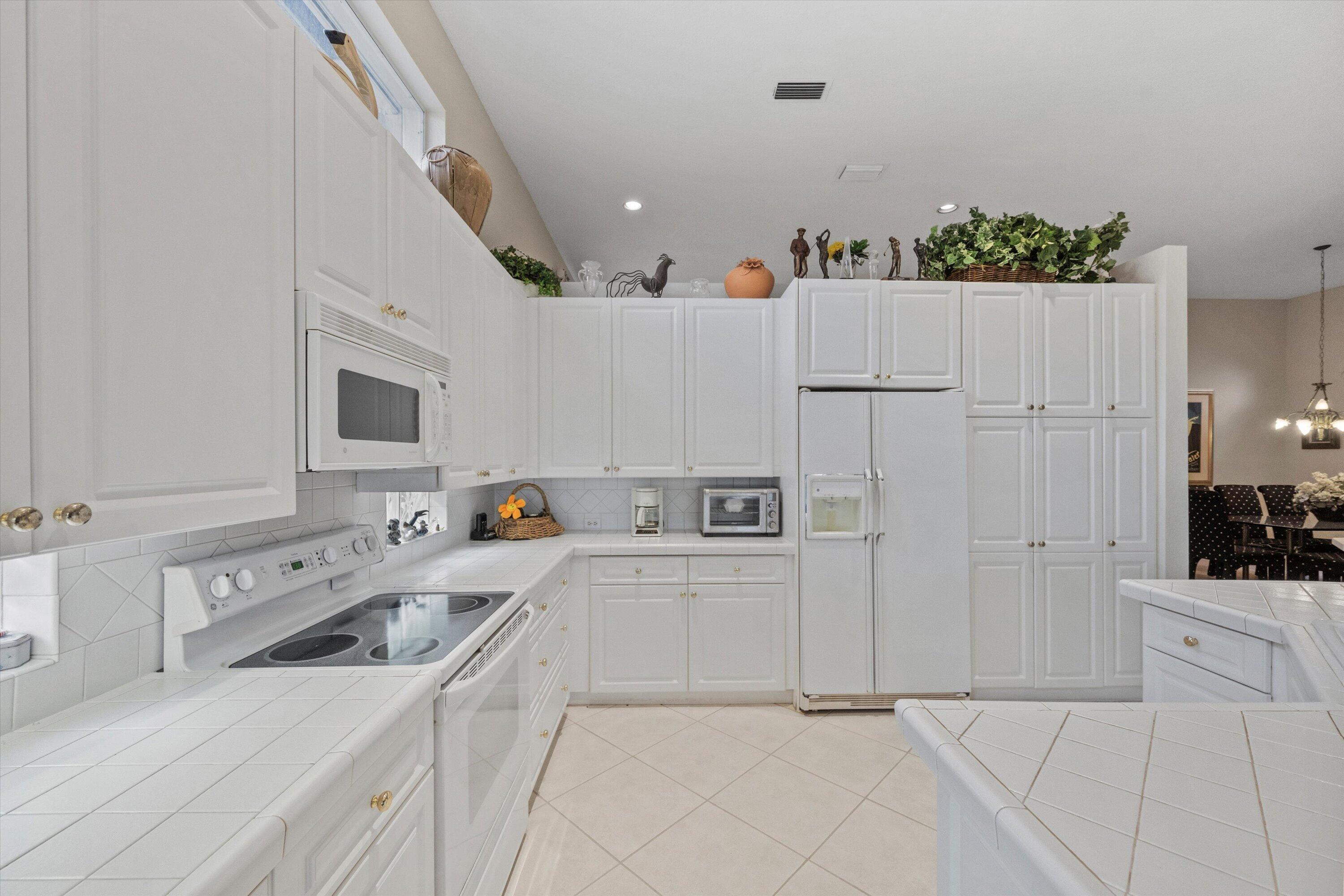 WYCLIFFE - Huntington - Residential