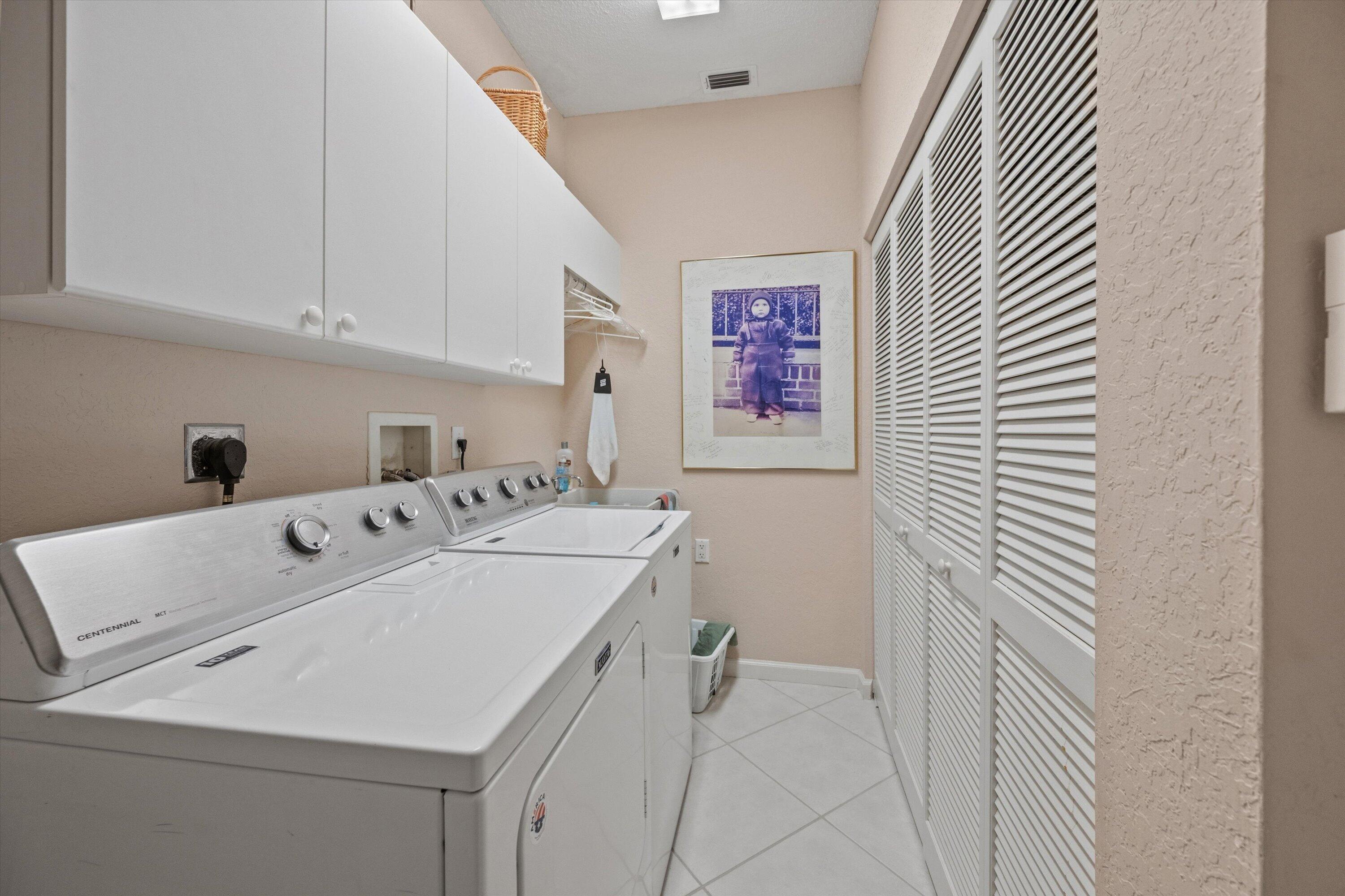 WYCLIFFE - Huntington - Residential