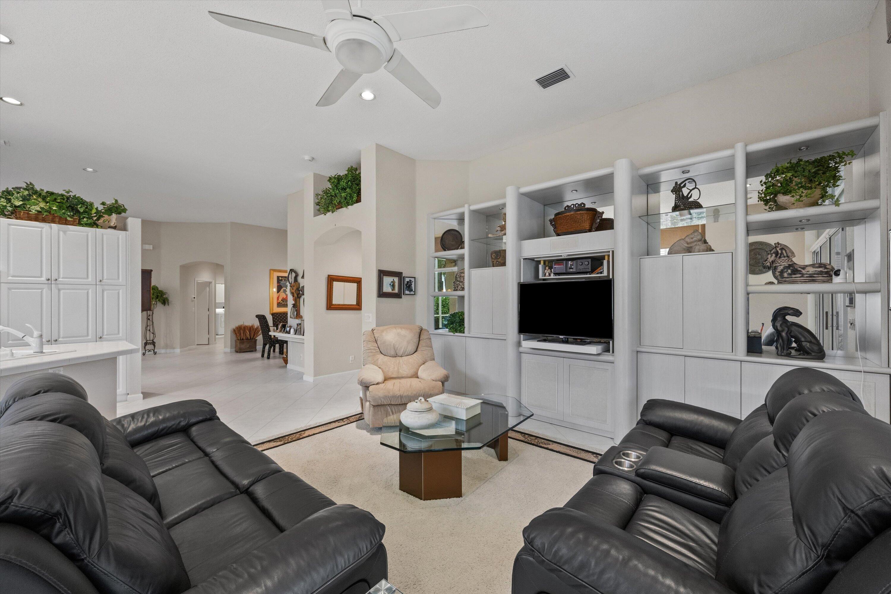 WYCLIFFE - Huntington - Residential
