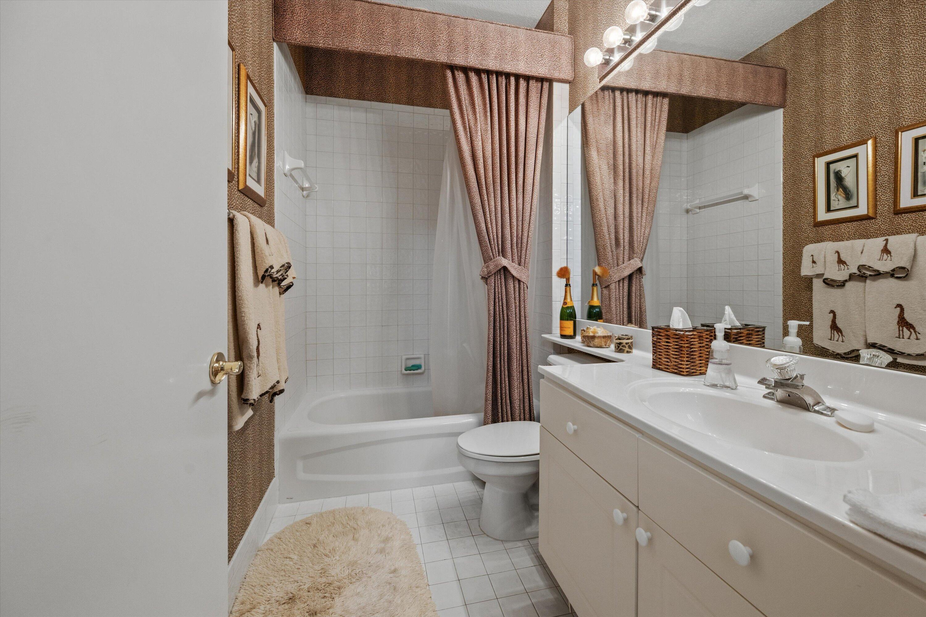 WYCLIFFE - Huntington - Residential