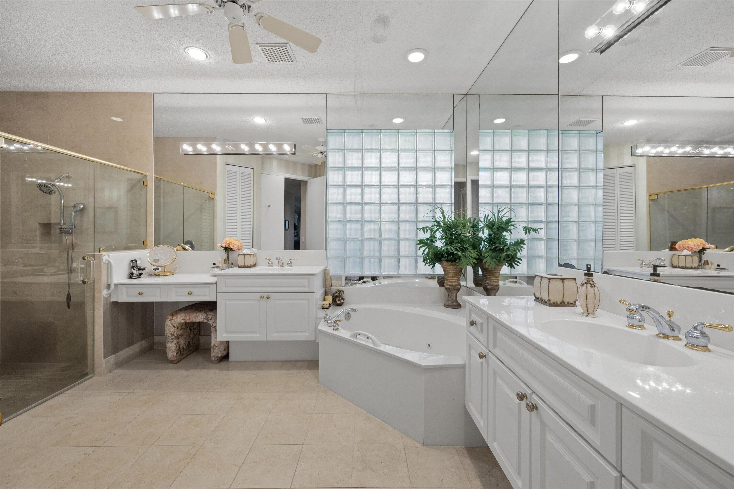 WYCLIFFE - Huntington - Residential