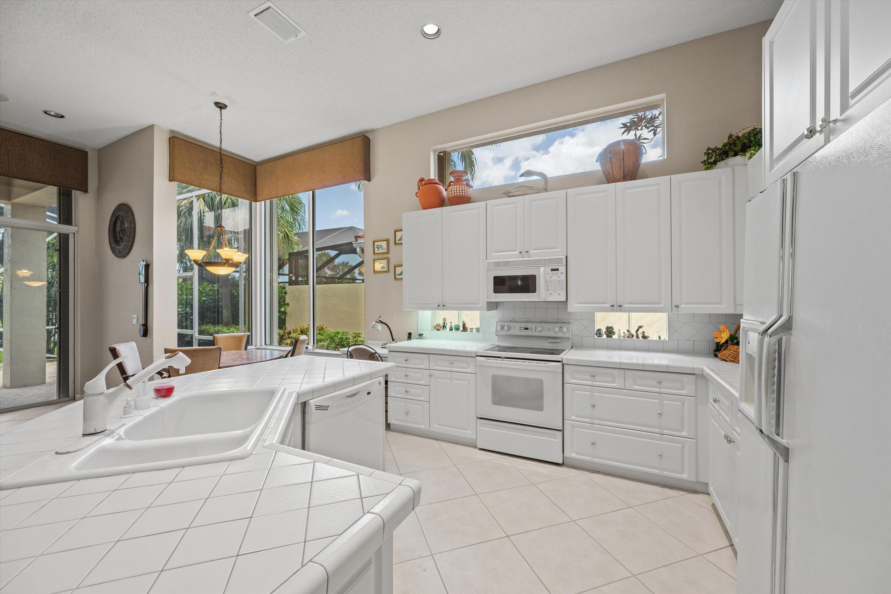 WYCLIFFE - Huntington - Residential