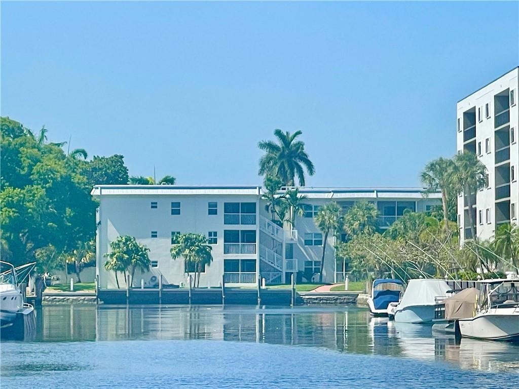 WHITTIER TOWERS - Residential