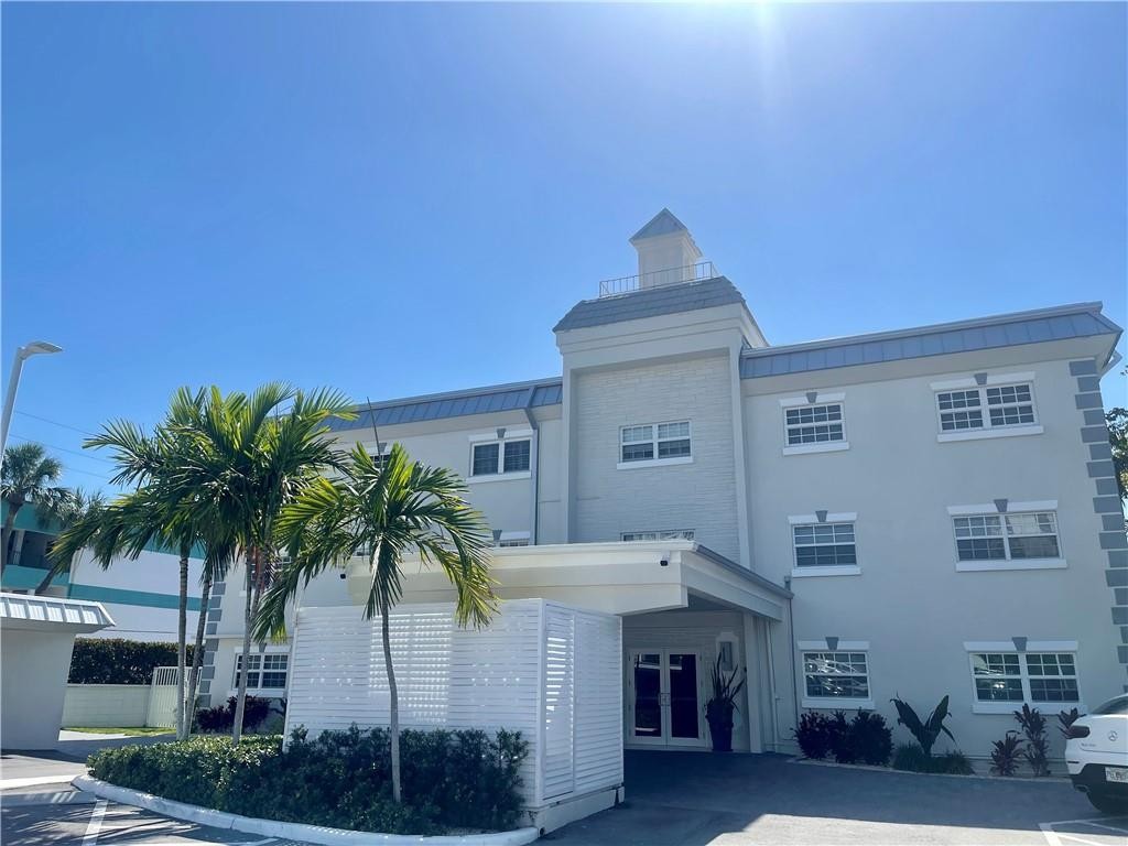 WHITTIER TOWERS - Residential