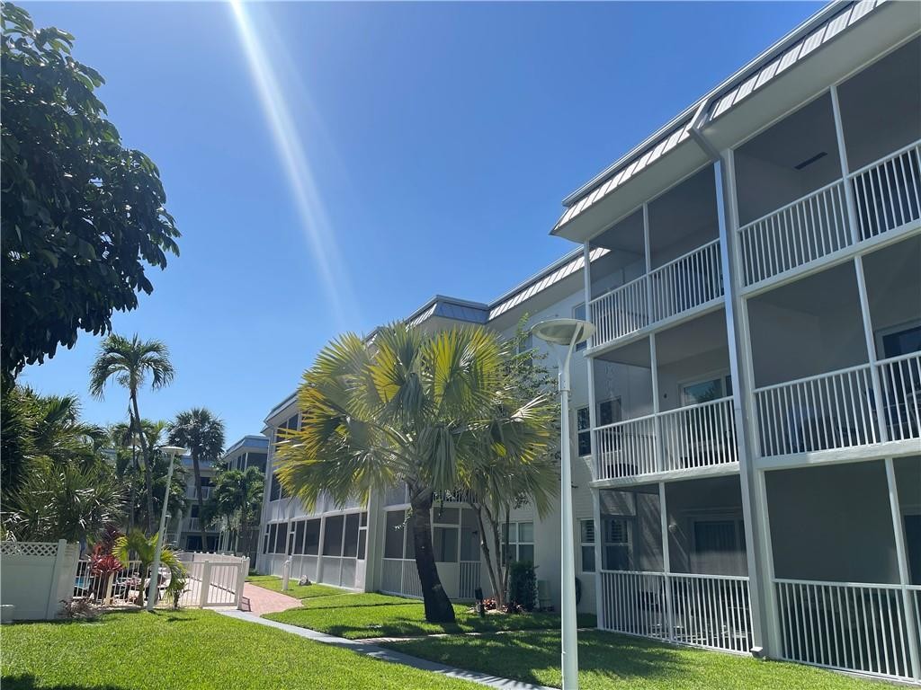 WHITTIER TOWERS - Residential