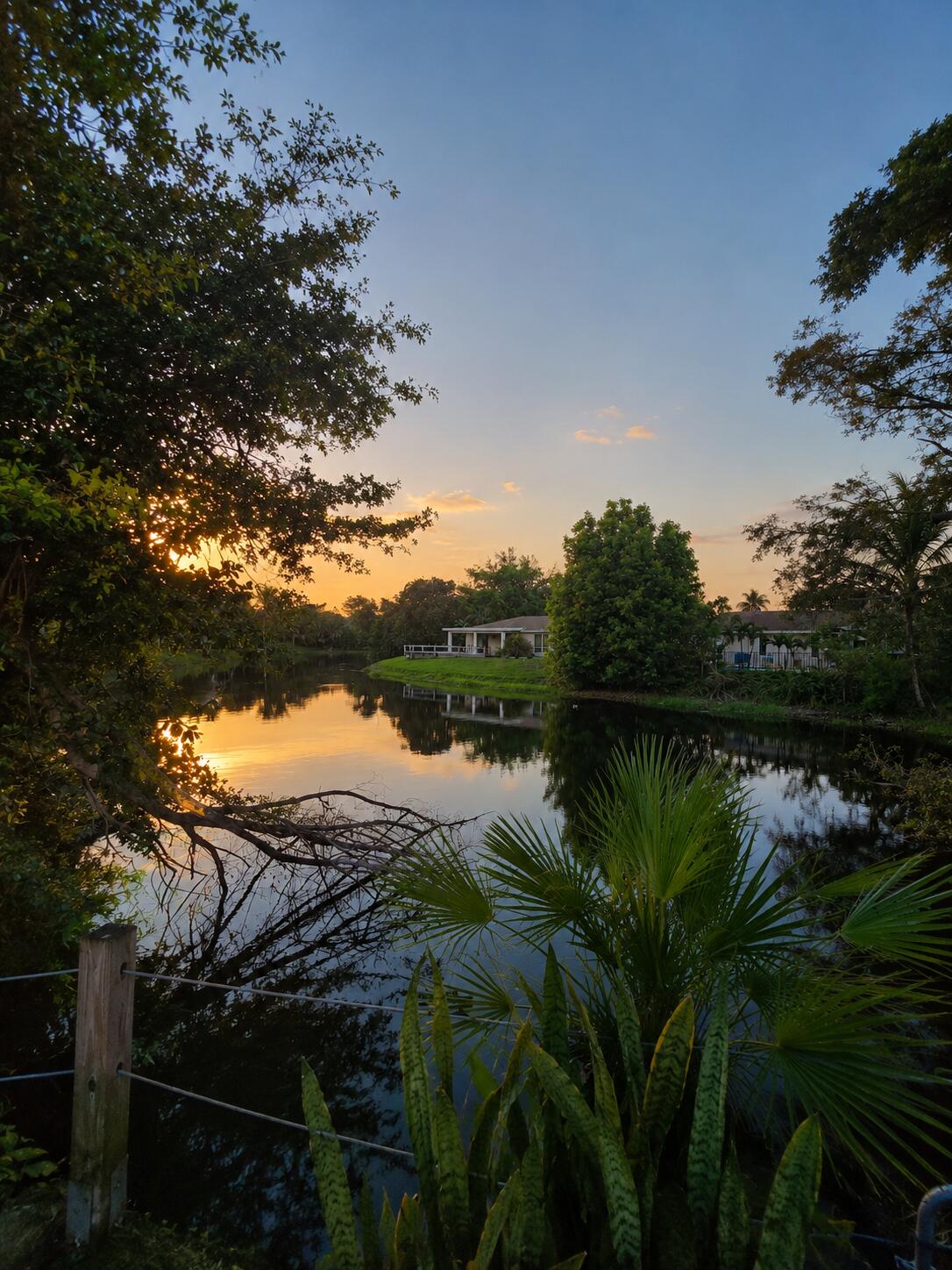 VILLAGES OF HILLSBORO SEC 1 - Residential Lease