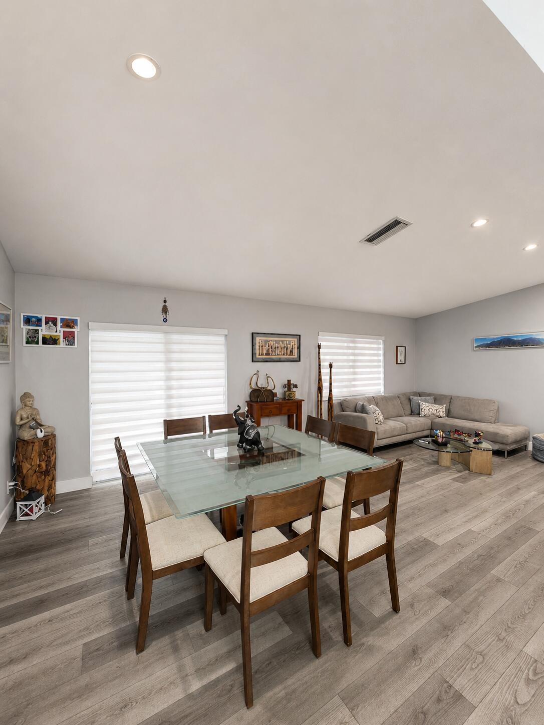 VILLAGES OF HILLSBORO SEC 1 - Residential Lease