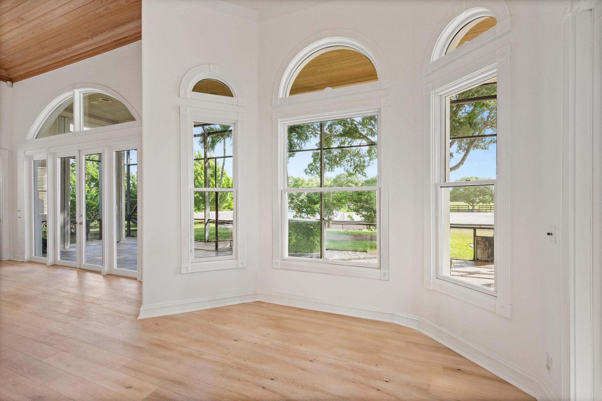 PALM BEACH POINT - Residential
