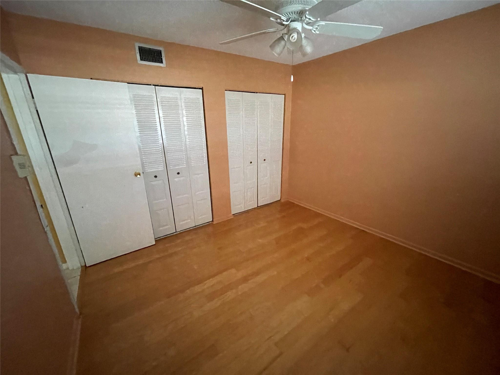 Oriole Golf & Tennis Club - Residential