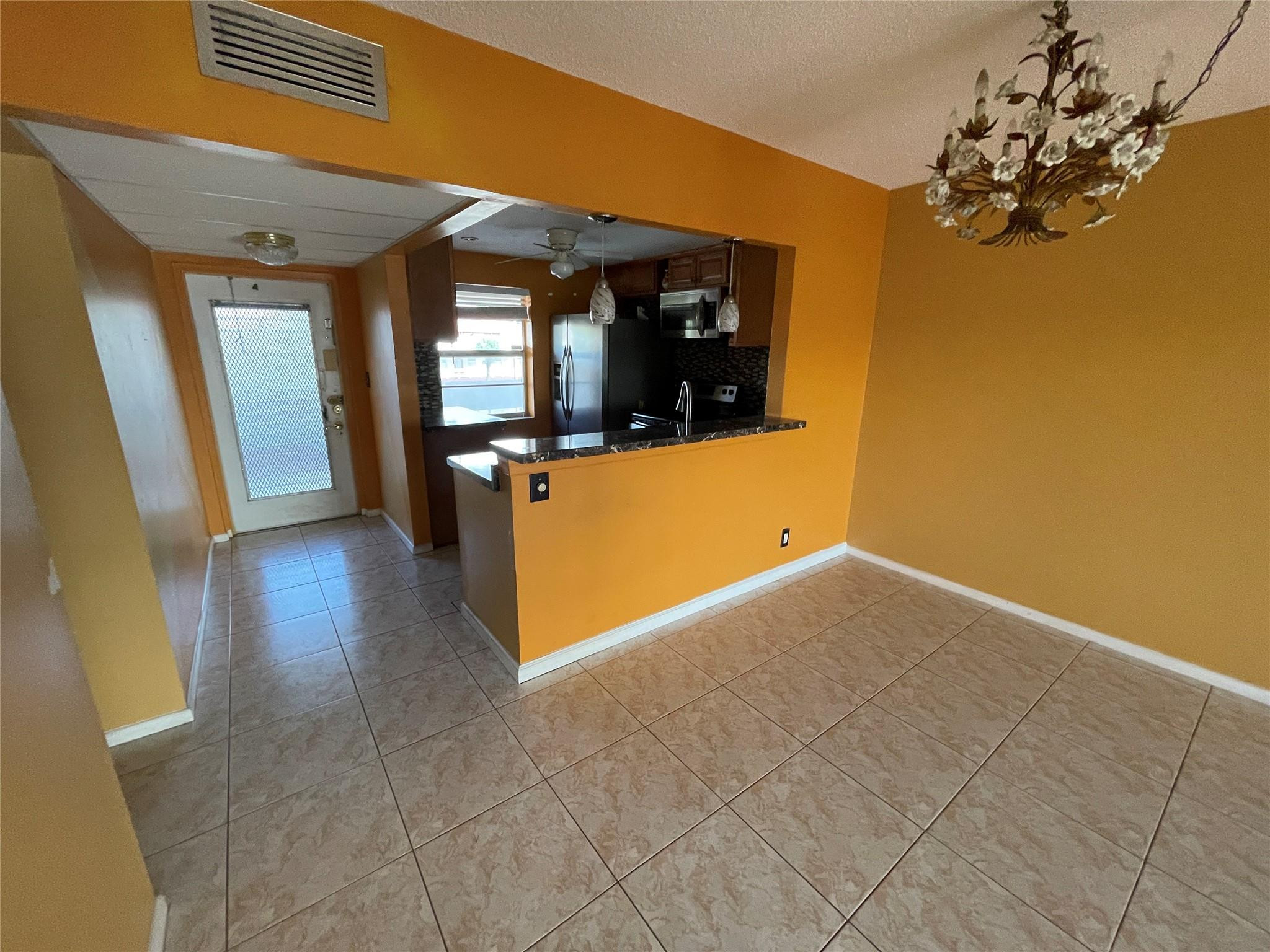 Oriole Golf & Tennis Club - Residential