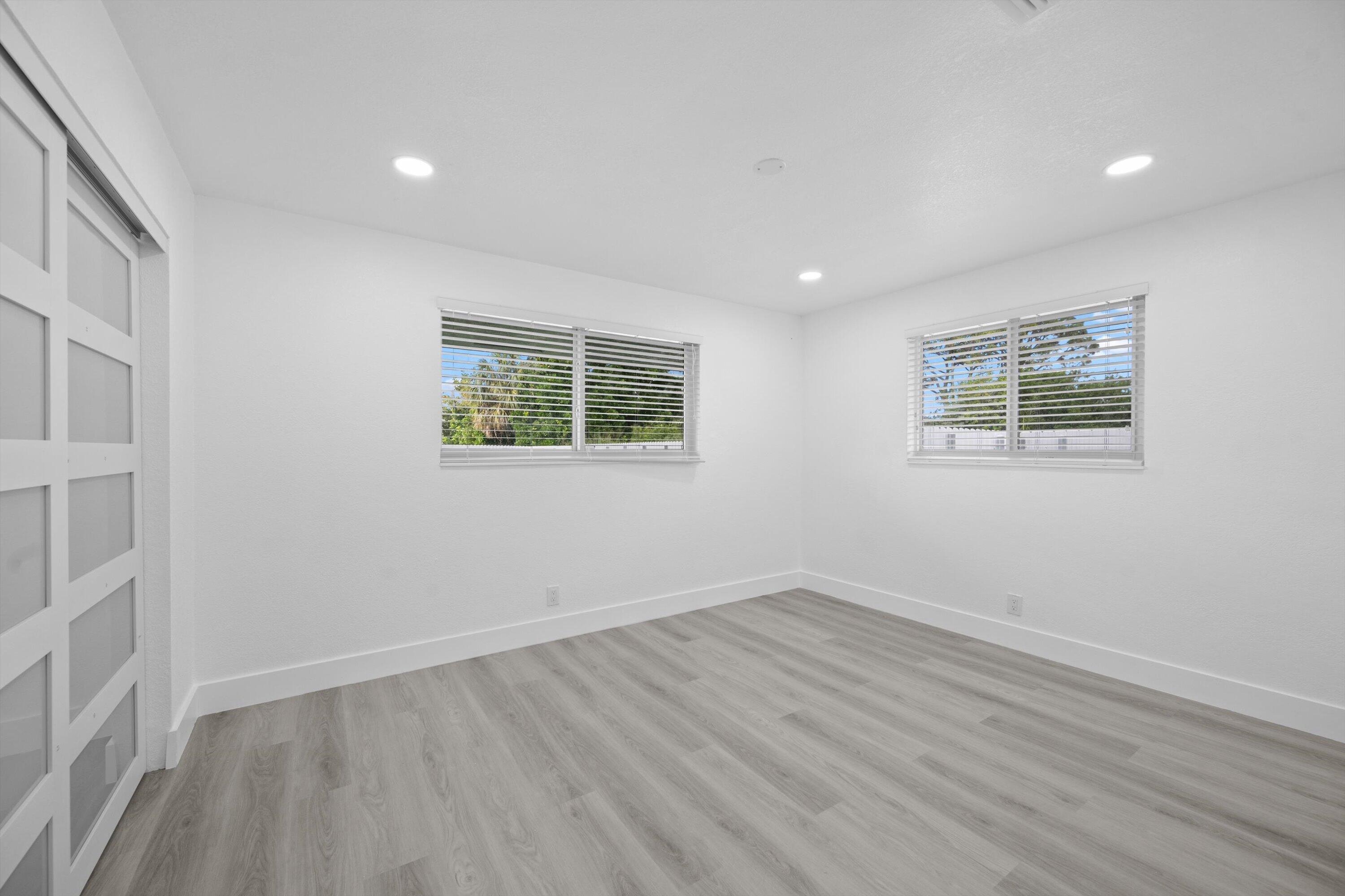 18-44-43, S 95 FT OF N 230 FT OF E 150 FT OF W 641 - Residential Lease