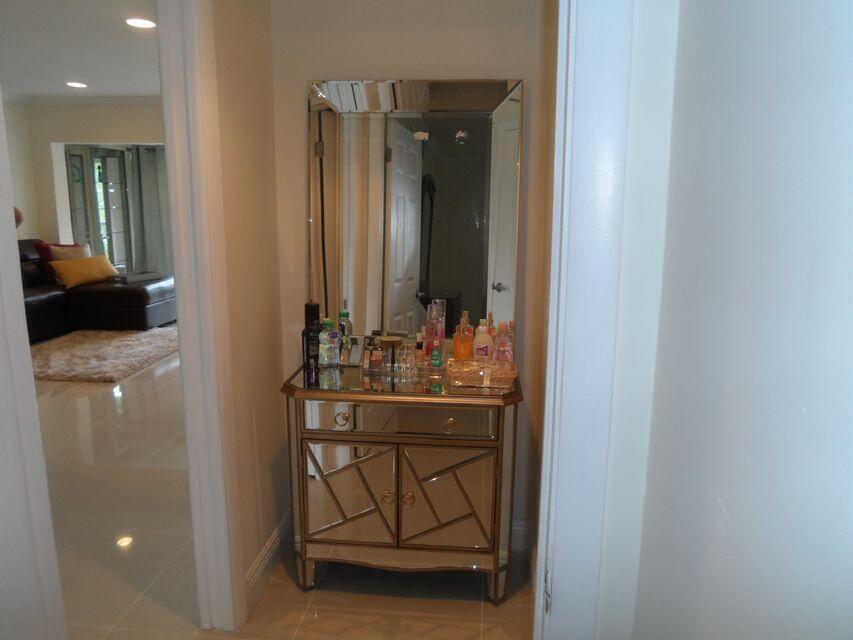 FOUNTAINS OF PALM BEACH CONDO 4 - Residential Lease