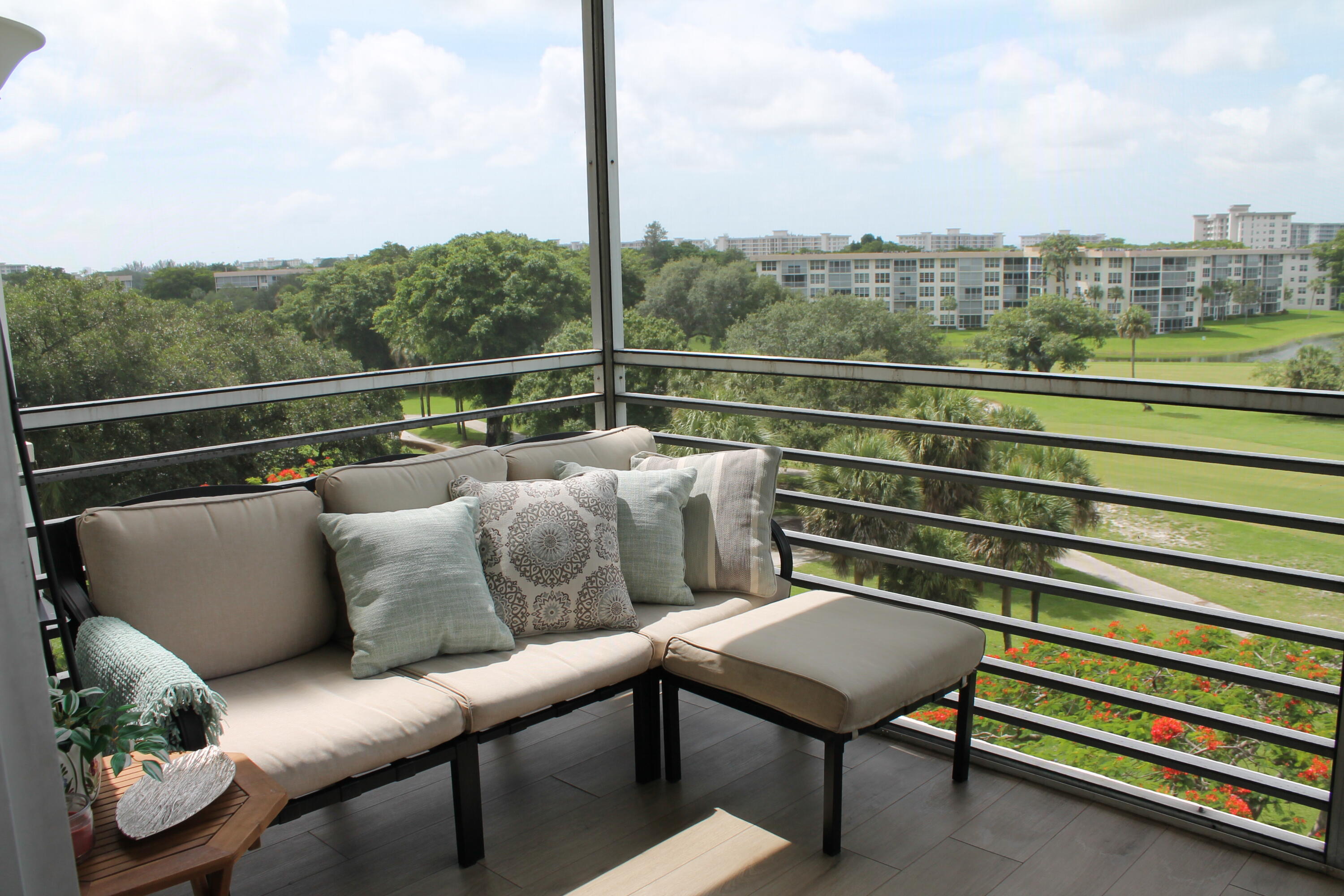 NO 113 PALM-AIRE COUNTRY CLUB - Residential Lease