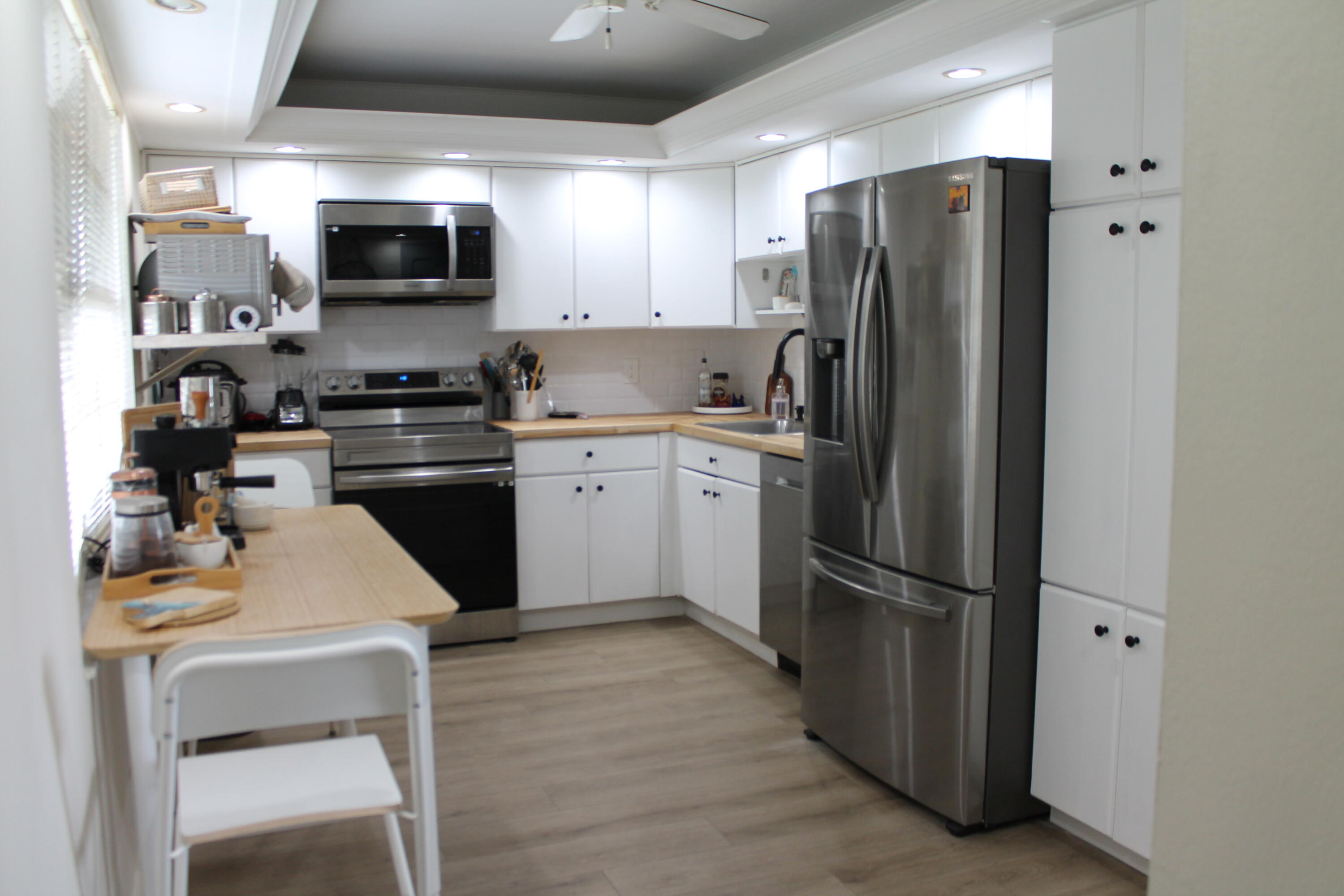 NO 113 PALM-AIRE COUNTRY CLUB - Residential Lease