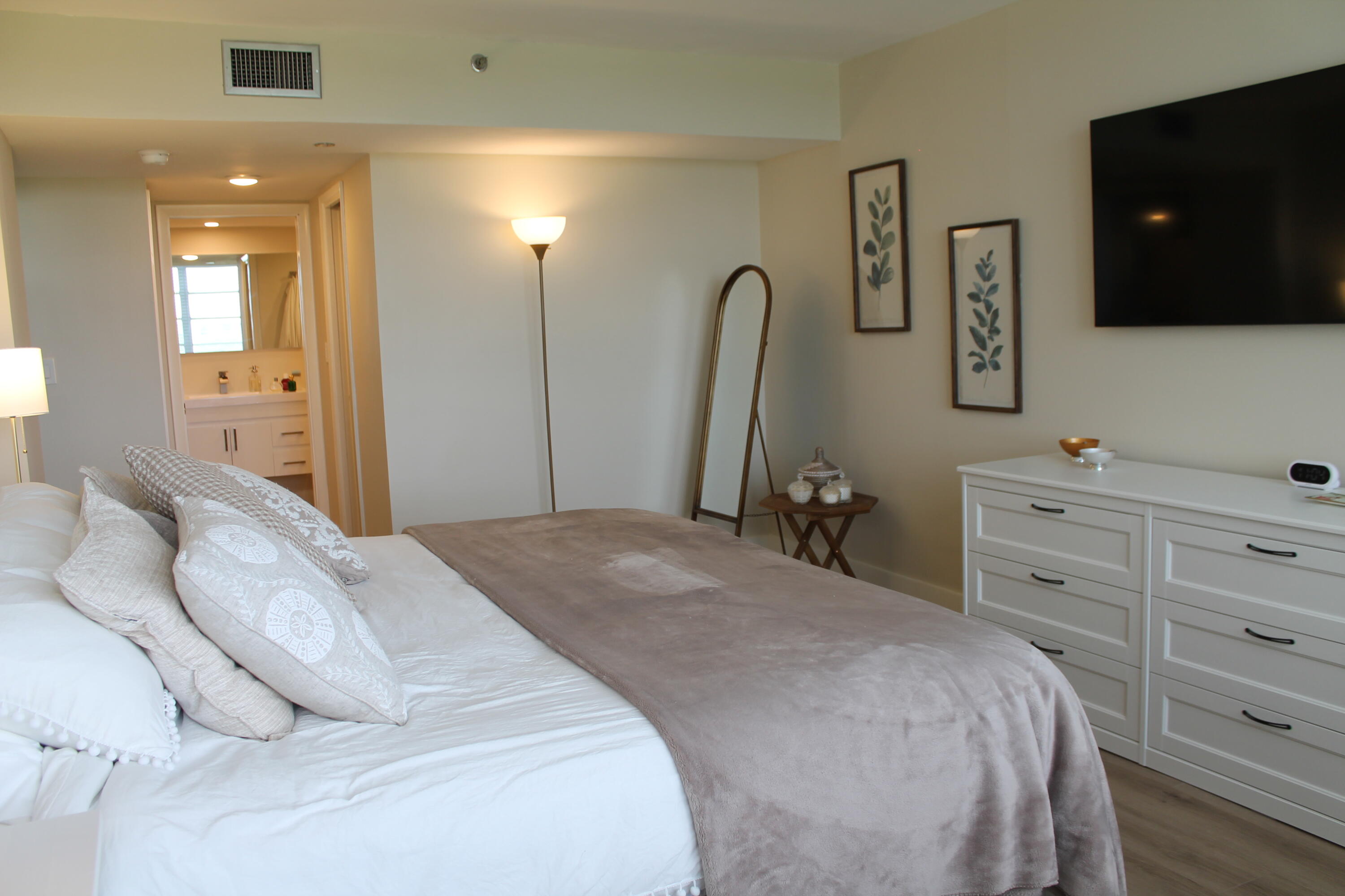 NO 113 PALM-AIRE COUNTRY CLUB - Residential Lease