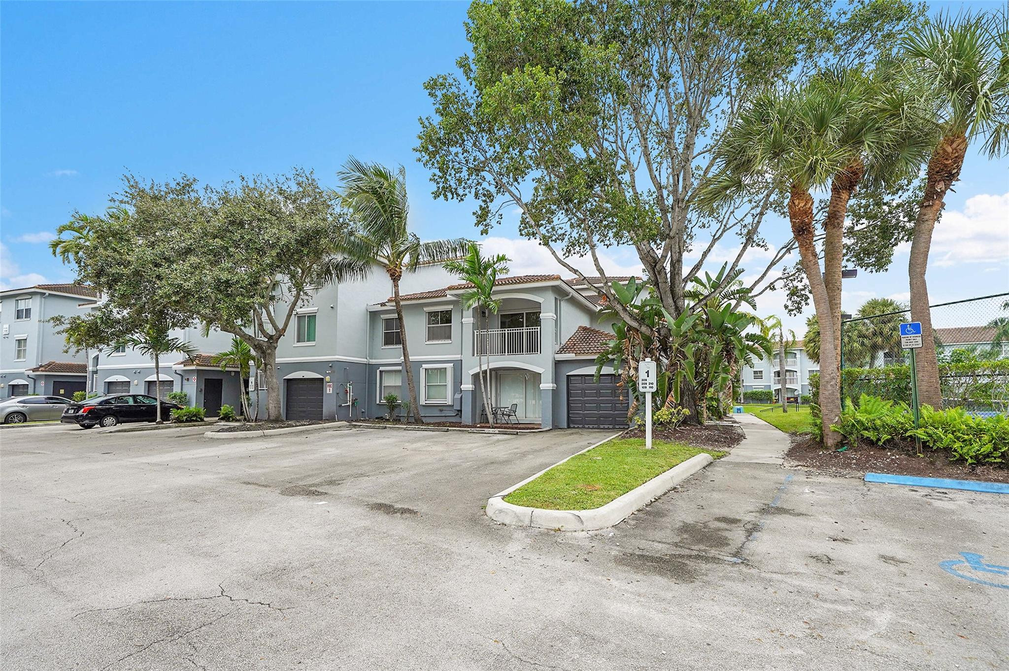 Located in the highly desirable gated community of La Via, this spacious 3-bdrm, 2-bath condo offers both convenience & scenic living. Situated near the community's entrance, the home features an in-unit washer & dryer and boasts breathtaking lakeside views from its prime waterfront location.  Residents enjoy access to an impressive selection of amenities, including a pool & spa, fitness center, tennis court, and a beautifully appointed clubhouse.