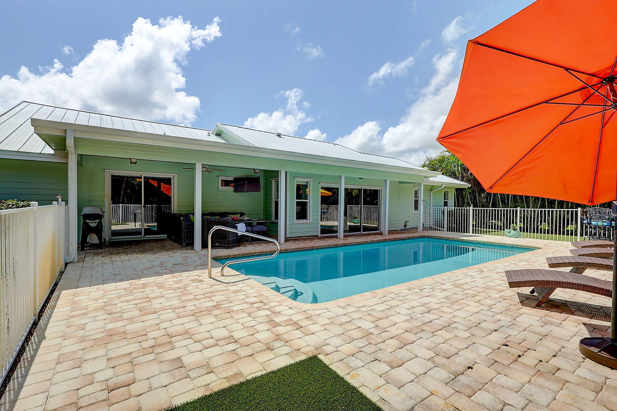 YACHT & COUNTRY CLUB OF STUART - Residential Lease